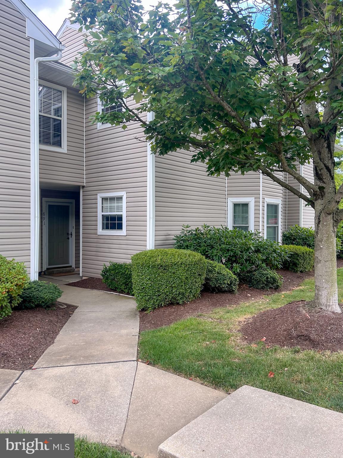 2 Bedroom PLUS A SEPARATE DEN!! Welcome to this wonderful two-bedroom, two full bathroom condo in Exton Station. With the den, this unit is believed to have a bigger room count than others in the condos. Hardwood flooring and recently replaced carpet make this unit shine. The living room has a wood-burning fireplace and sliders to the patio. The dining area has a bay window. The kitchen has stainless steel appliances, a dishwasher, and a refrigerator. The den/office has is a great place for a
playroom, office, or library. The primary bedroom has a modern private bath and two closets. The second bedroom has a nice-sized closet. There is a hall bath and two linen closets. Assigned parking and plenty of guest parking available. The amenities, including walking areas, the pool, tennis court, and playground, enhance the community's appeal. Exton Station is located a short drive to West Chester Boro, downtown Exton, and the Train Station with SEPTA and Amtrak service. Easy access to Routes 30 and 202. All information given is believed to be accurate, but should be independently
verified.