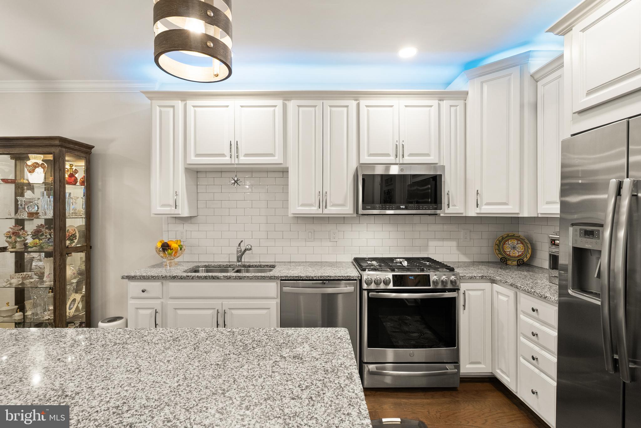 LOUDOUN VALLEY RIDGES - Residential