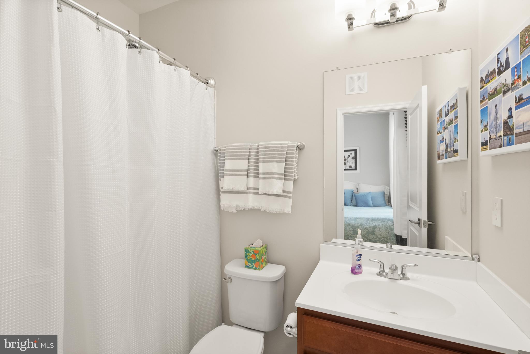 LOUDOUN VALLEY RIDGES - Residential