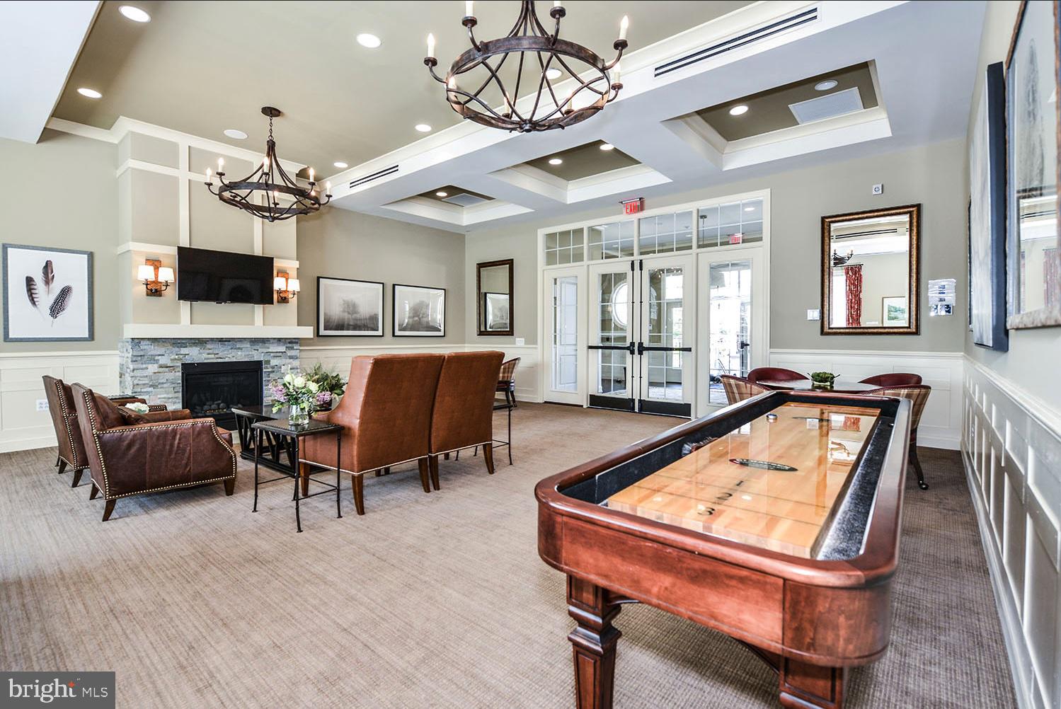 LOUDOUN VALLEY RIDGES - Residential