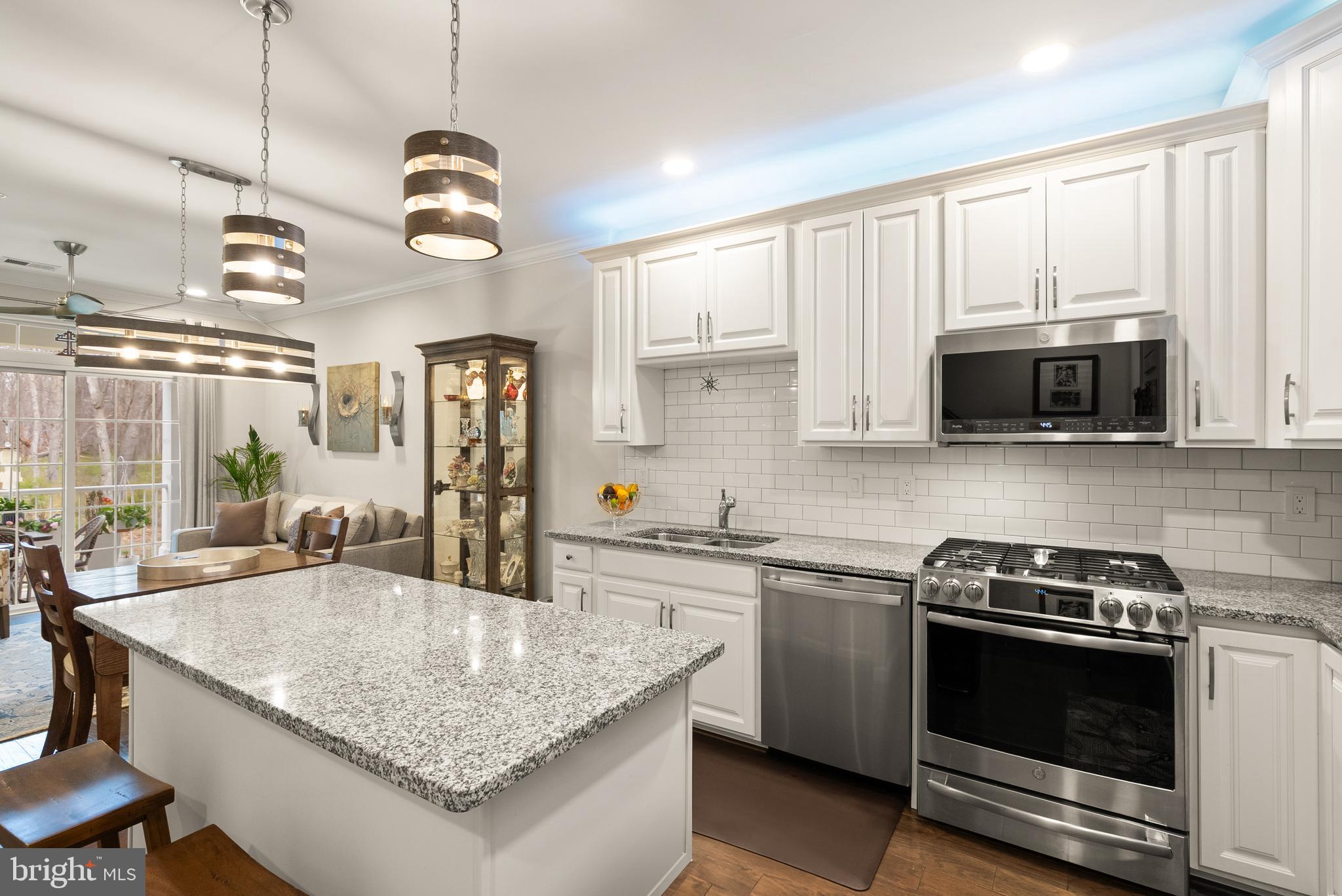 LOUDOUN VALLEY RIDGES - Residential