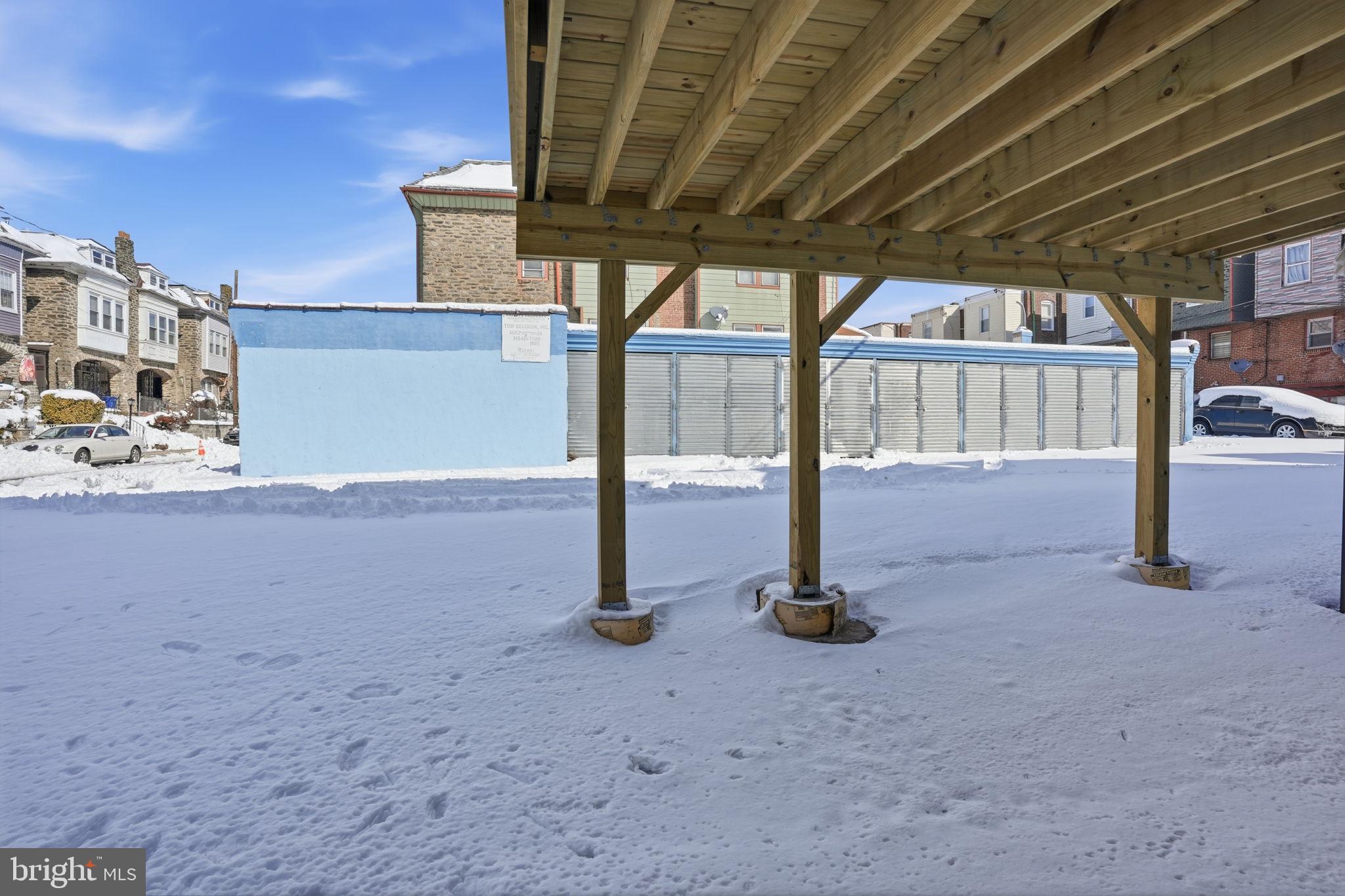 WEST OAK LANE - Residential