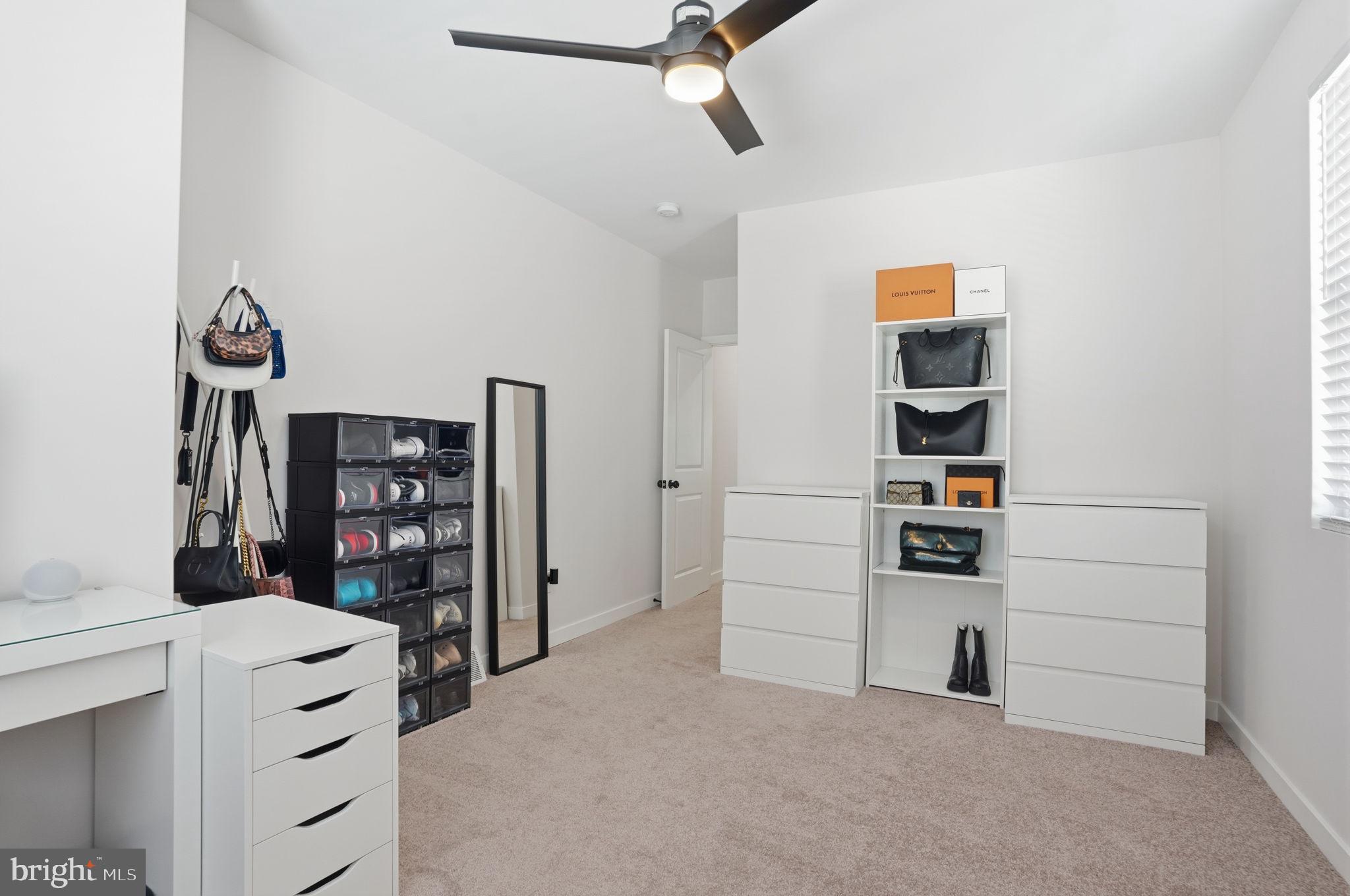 WEST OAK LANE - Residential