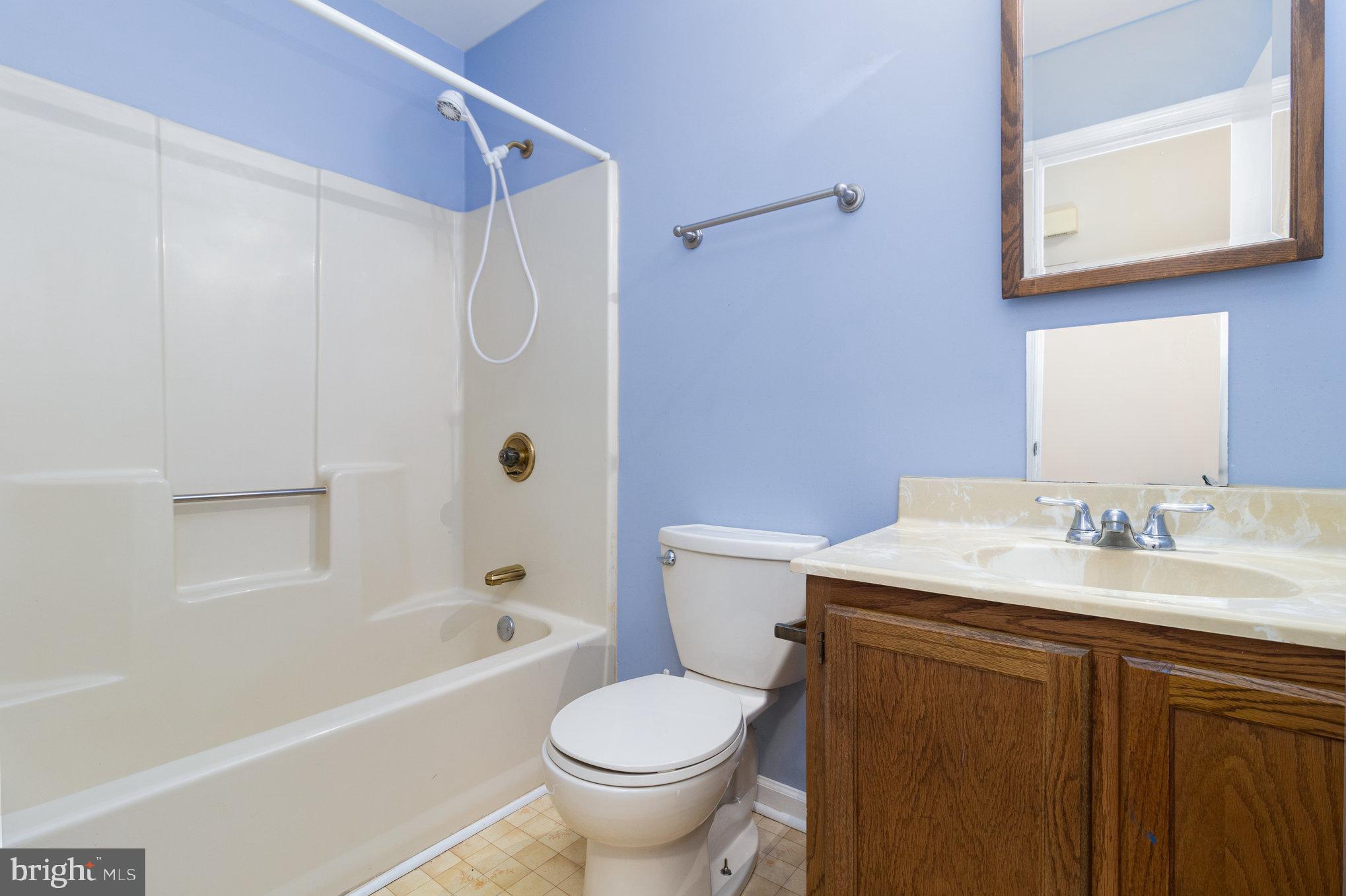 THORNHILL ESTATES - Residential