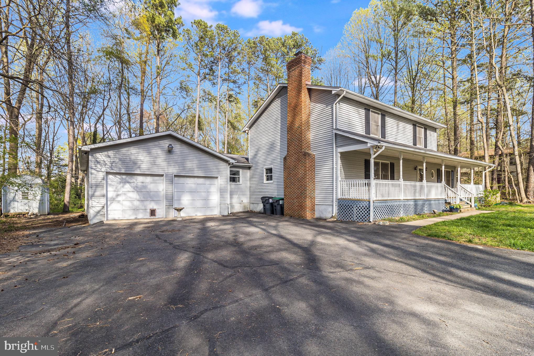 THORNHILL ESTATES - Residential