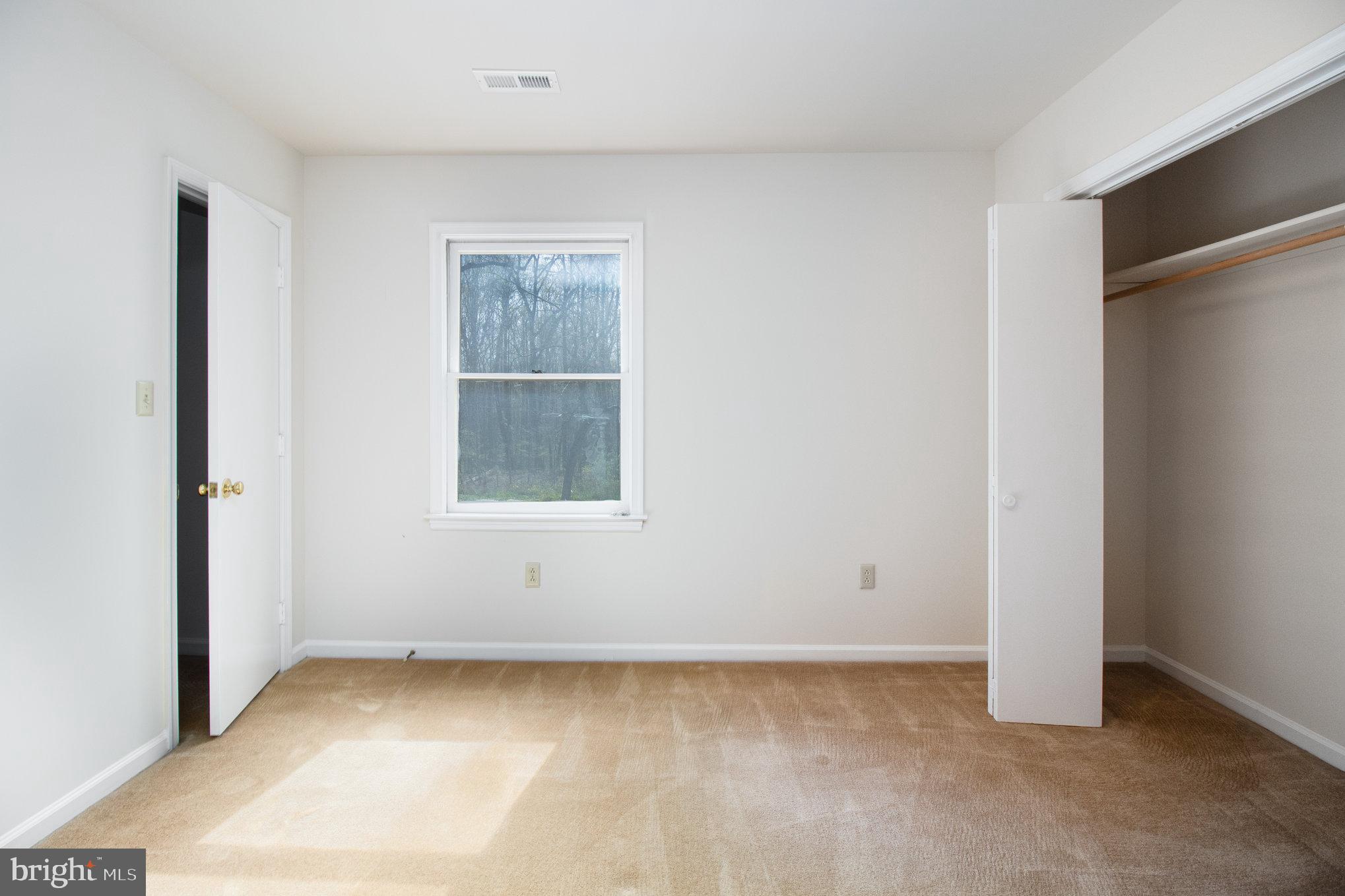 THORNHILL ESTATES - Residential