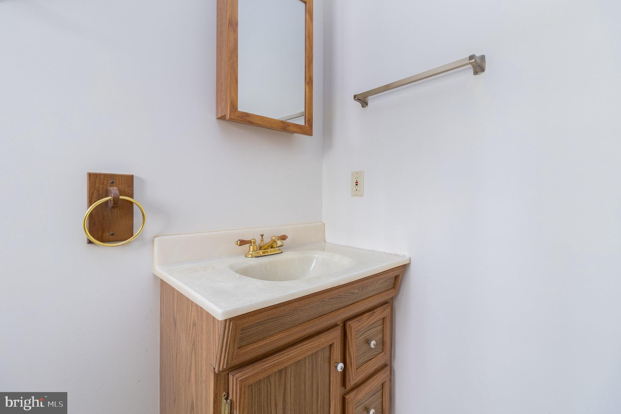 THORNHILL ESTATES - Residential