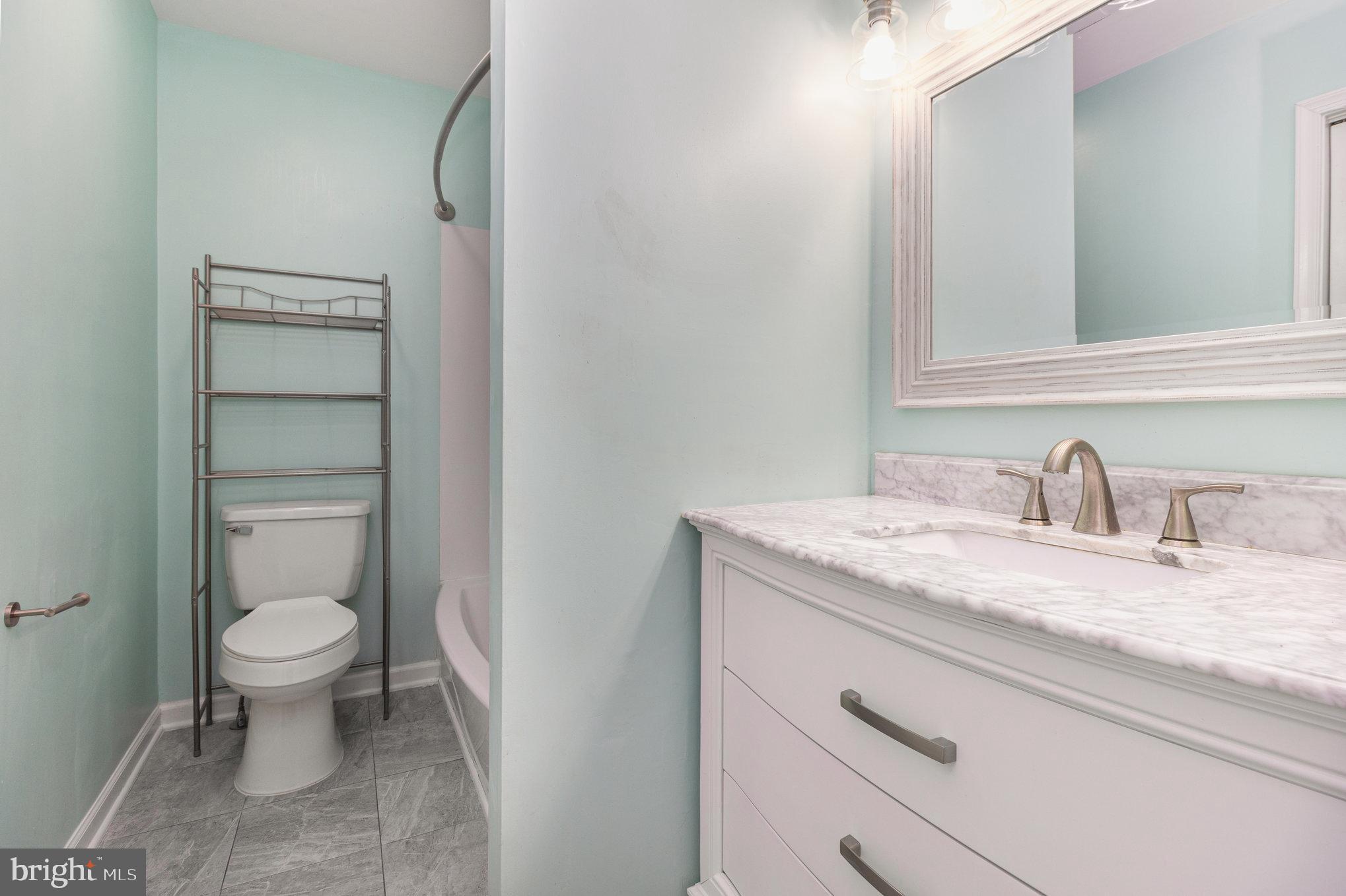 THORNHILL ESTATES - Residential