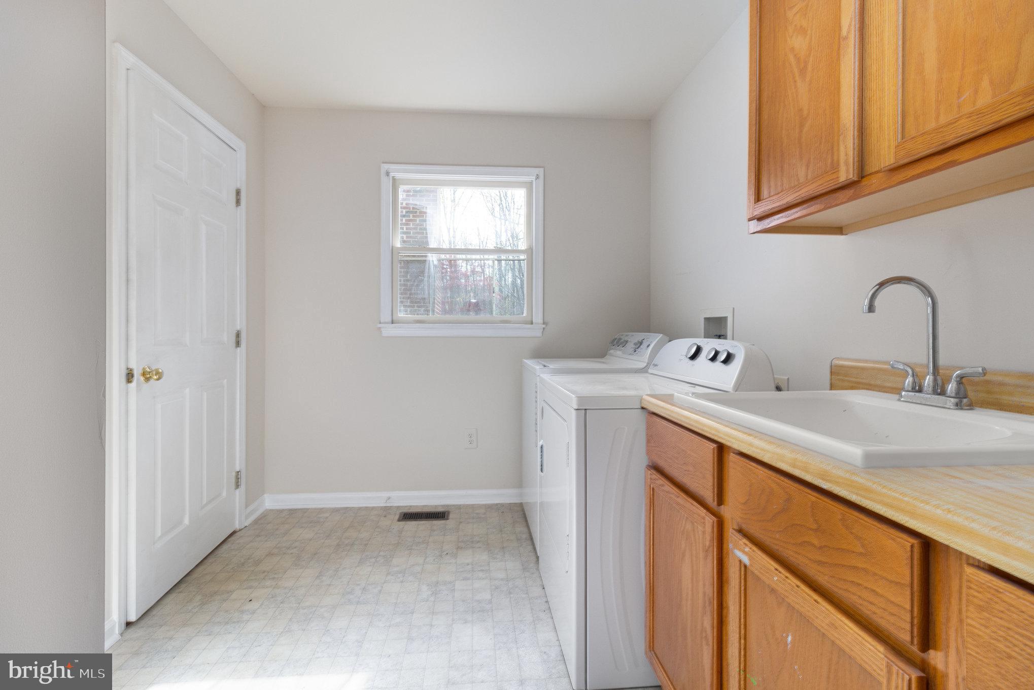 THORNHILL ESTATES - Residential