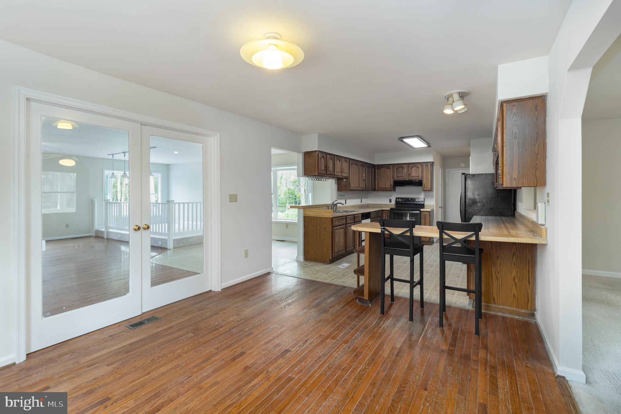 THORNHILL ESTATES - Residential