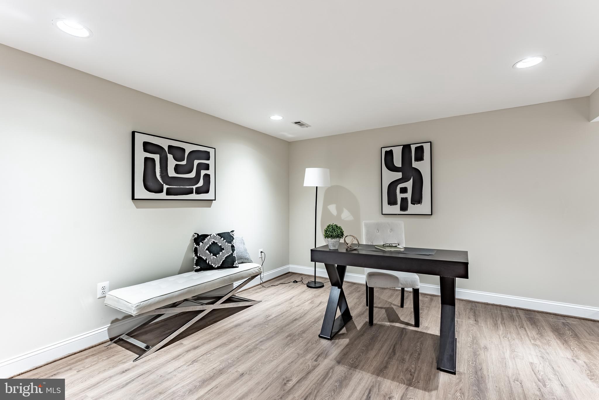 NORTH SPRINGFIELD - Residential