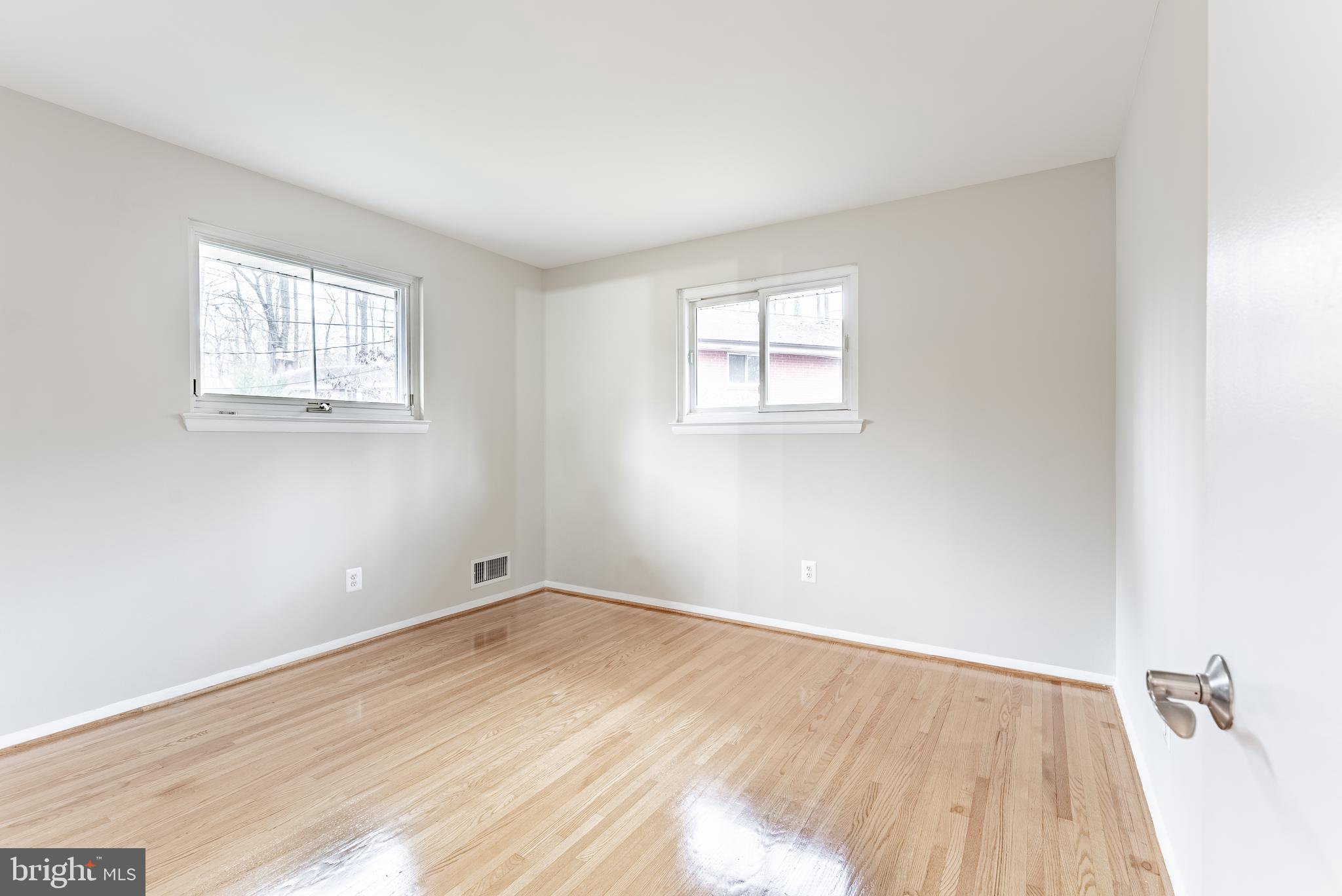 NORTH SPRINGFIELD - Residential