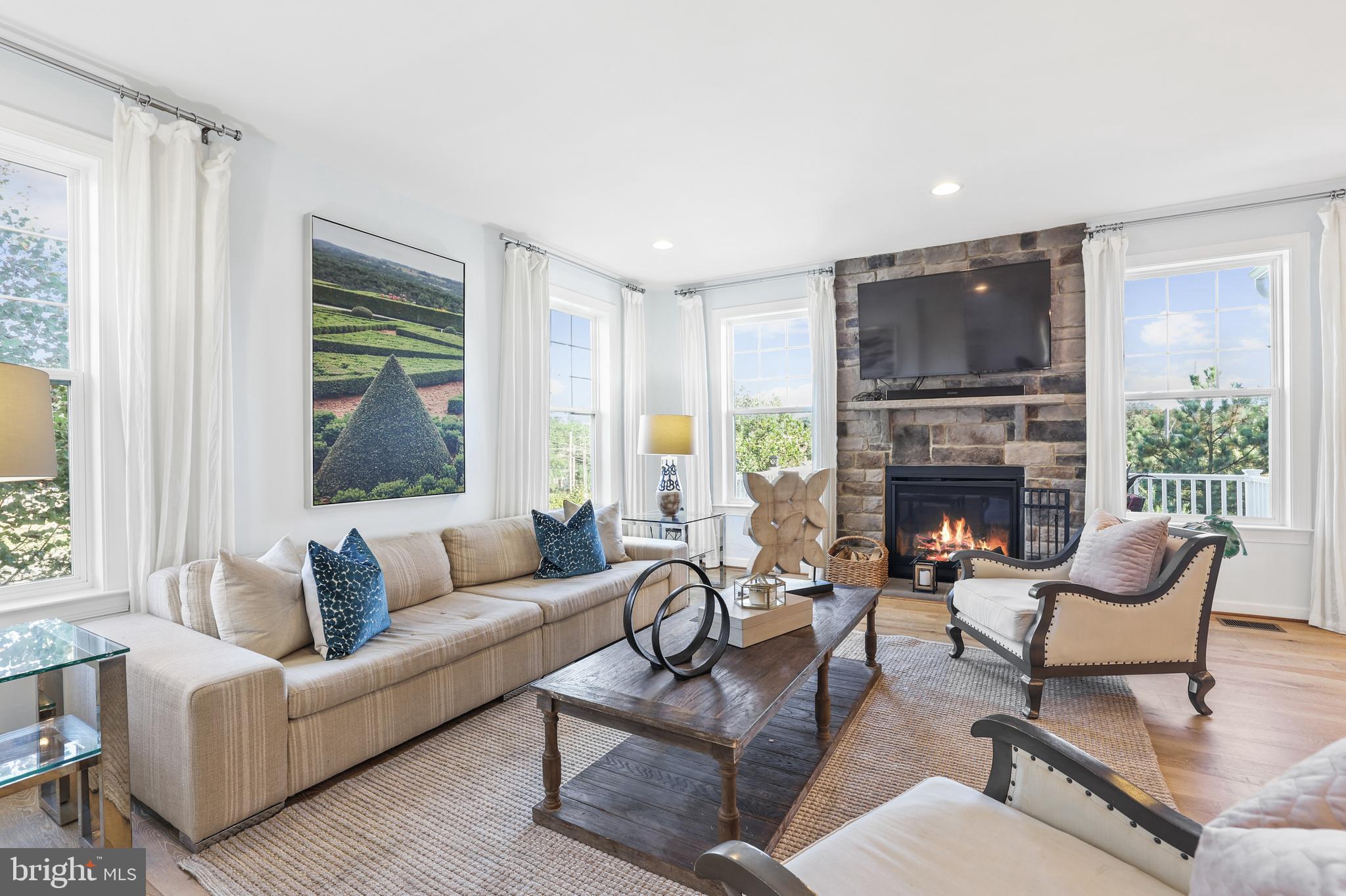 BURKE JUNCTION - Residential