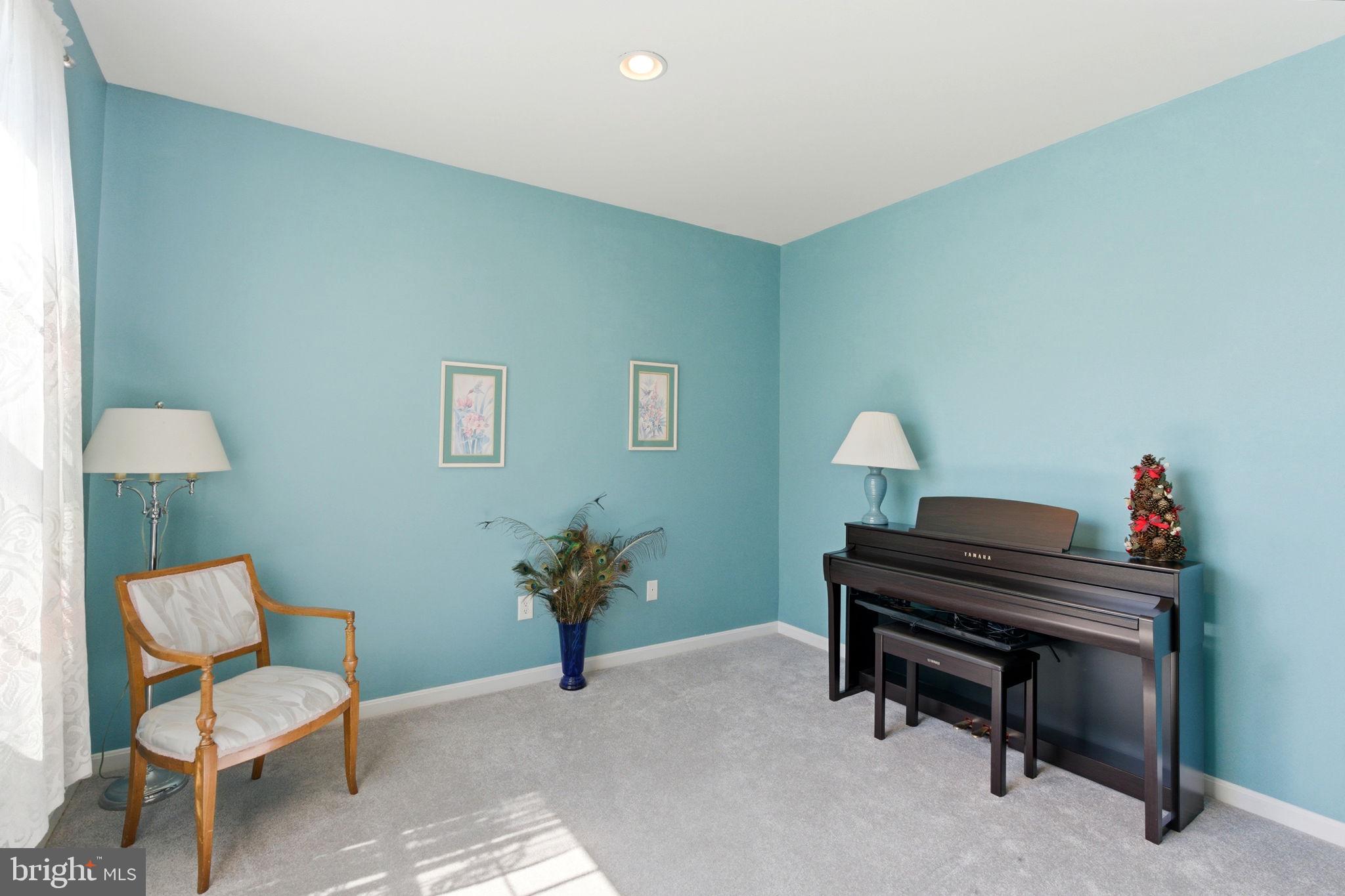 THE LAKES AT MARTINSBURG - Residential