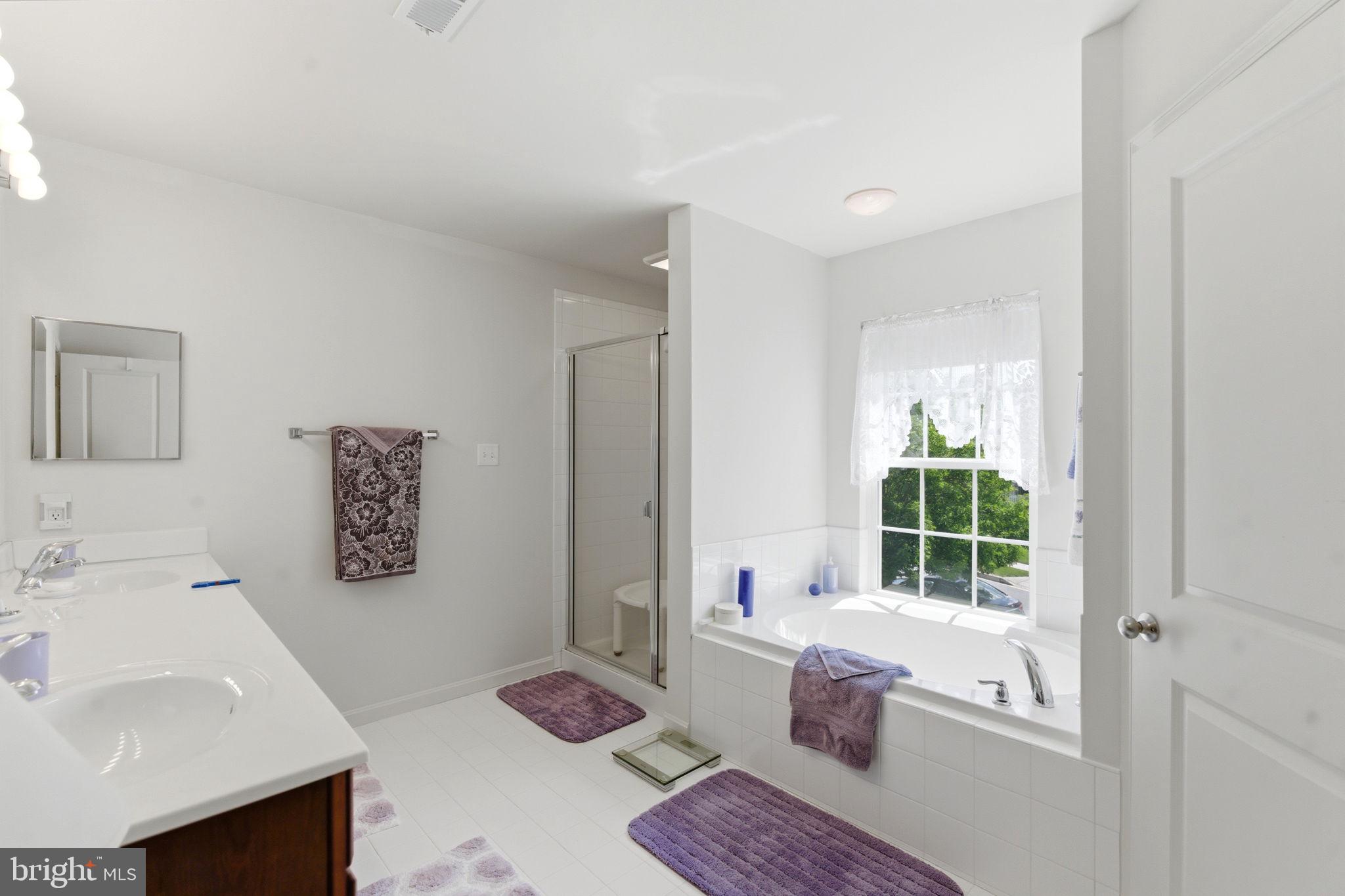 THE LAKES AT MARTINSBURG - Residential