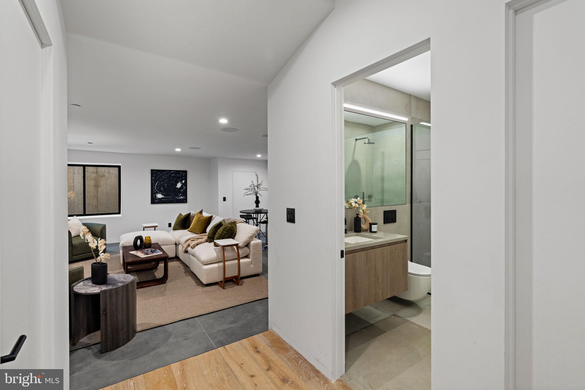 PHILADELPHIA - Residential