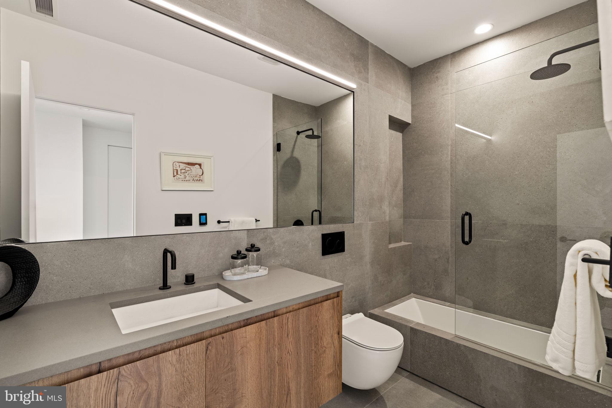 PHILADELPHIA - Residential