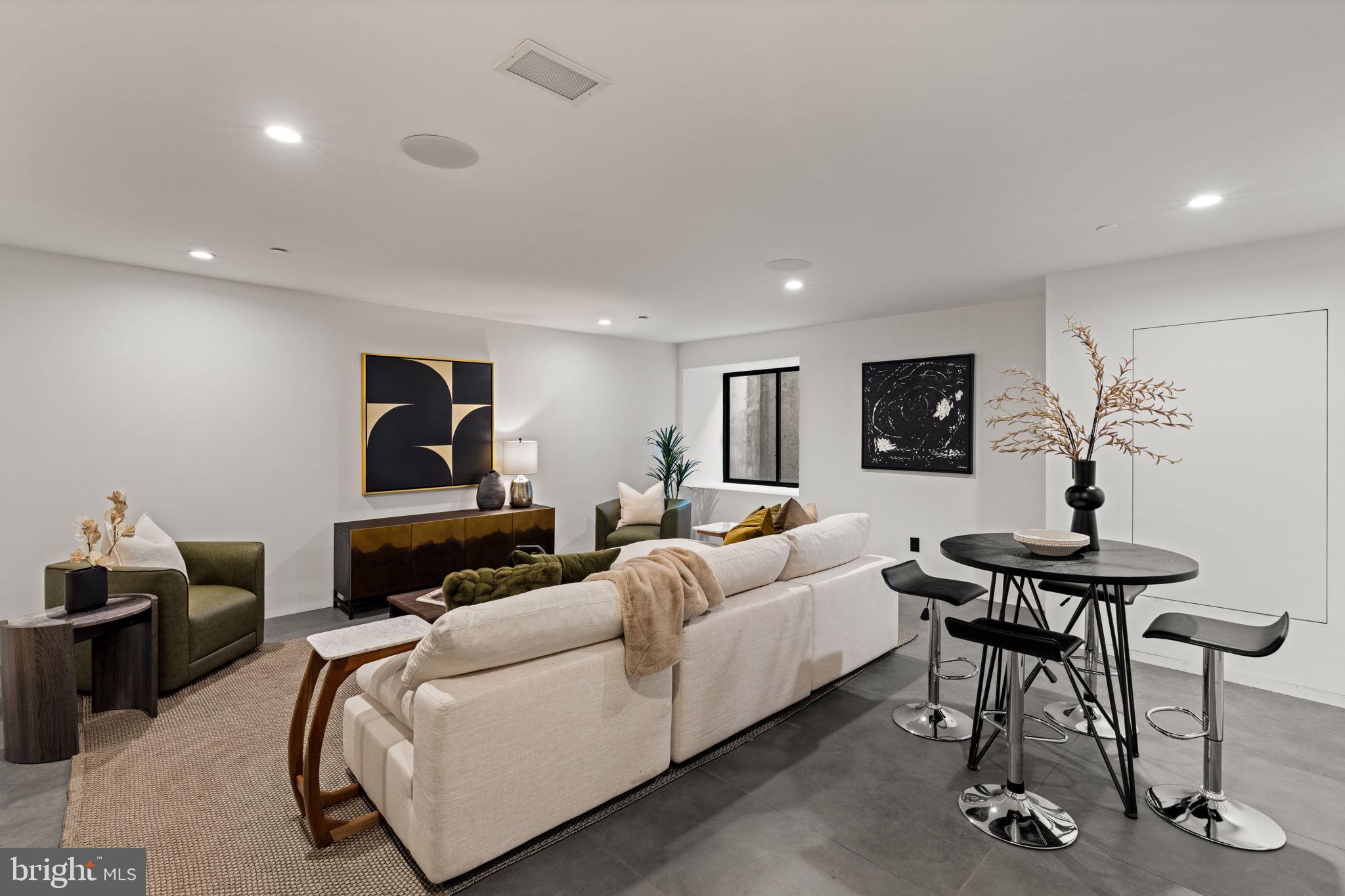 PHILADELPHIA - Residential