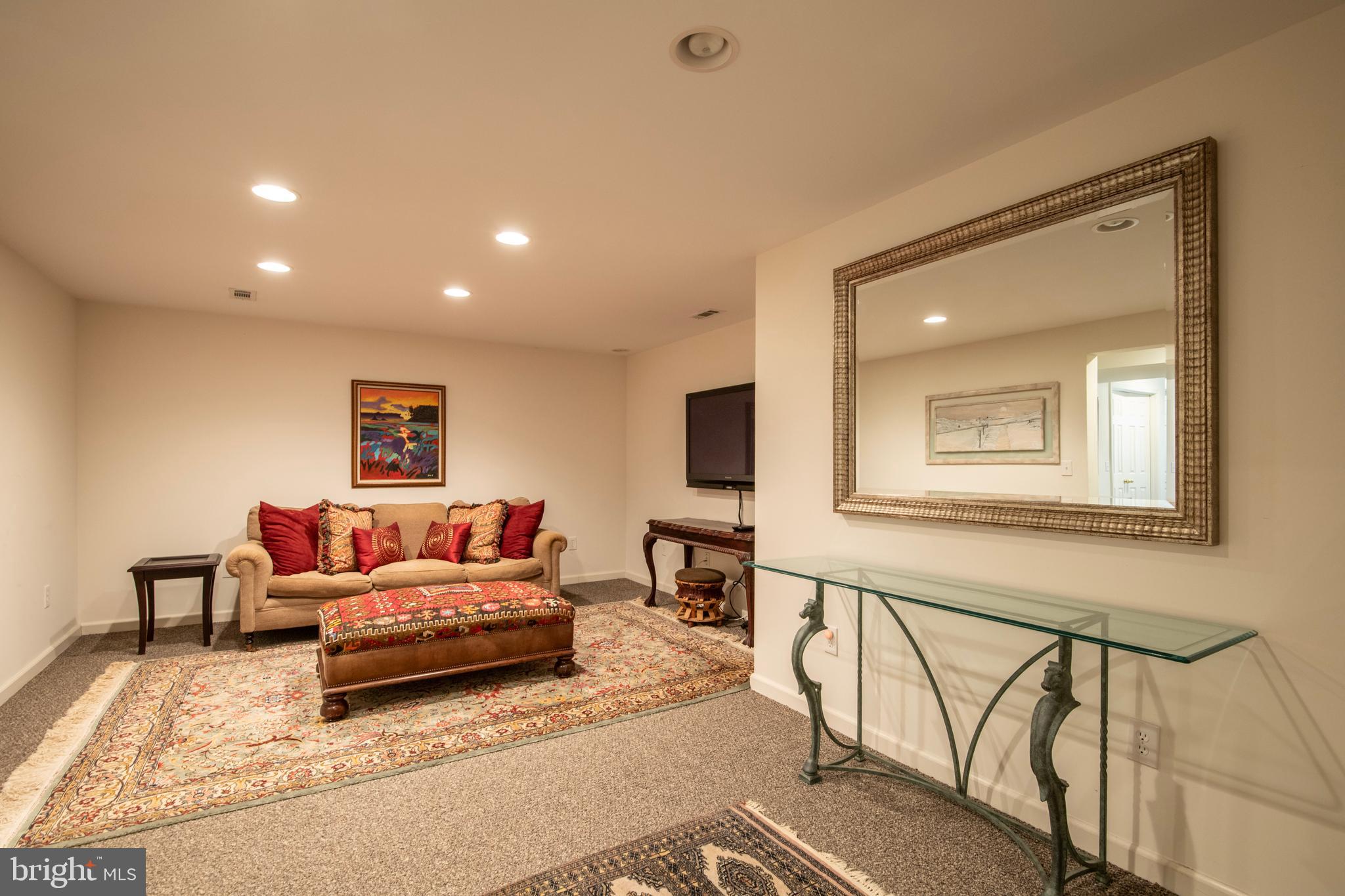 WEST ANNAPOLIS - Residential