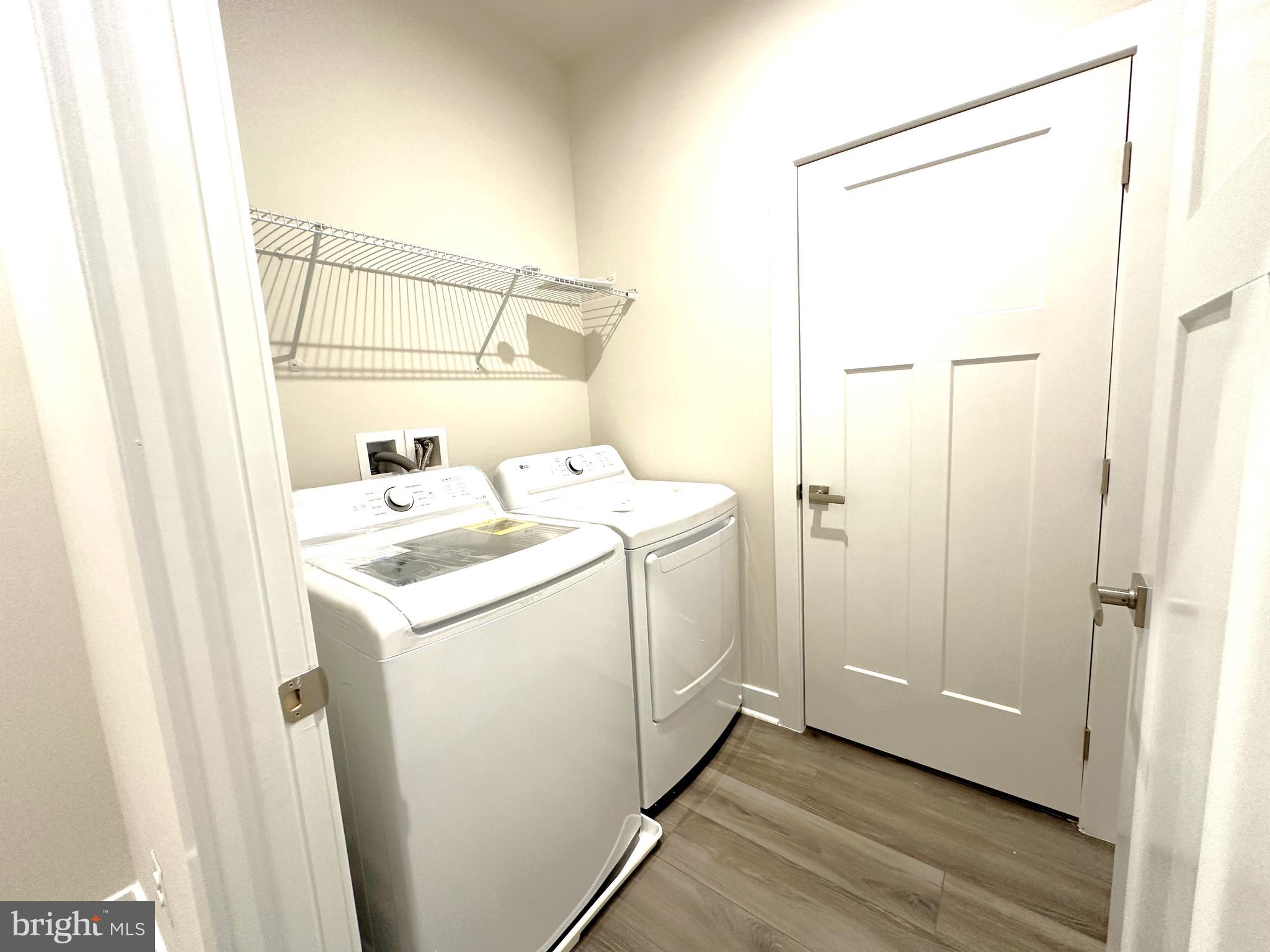 ARCOLA TOWN CENTER - Residential Lease