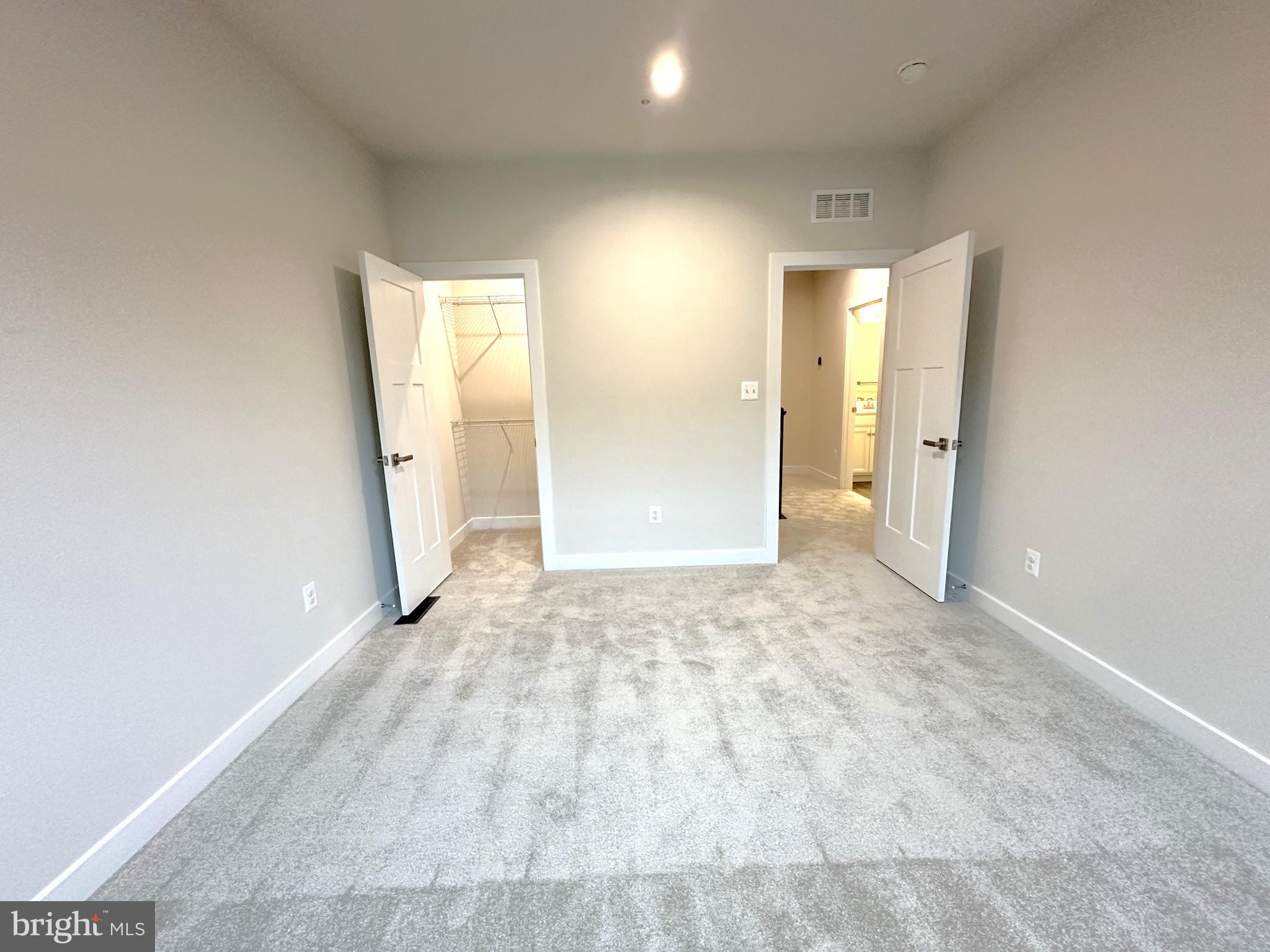 ARCOLA TOWN CENTER - Residential Lease