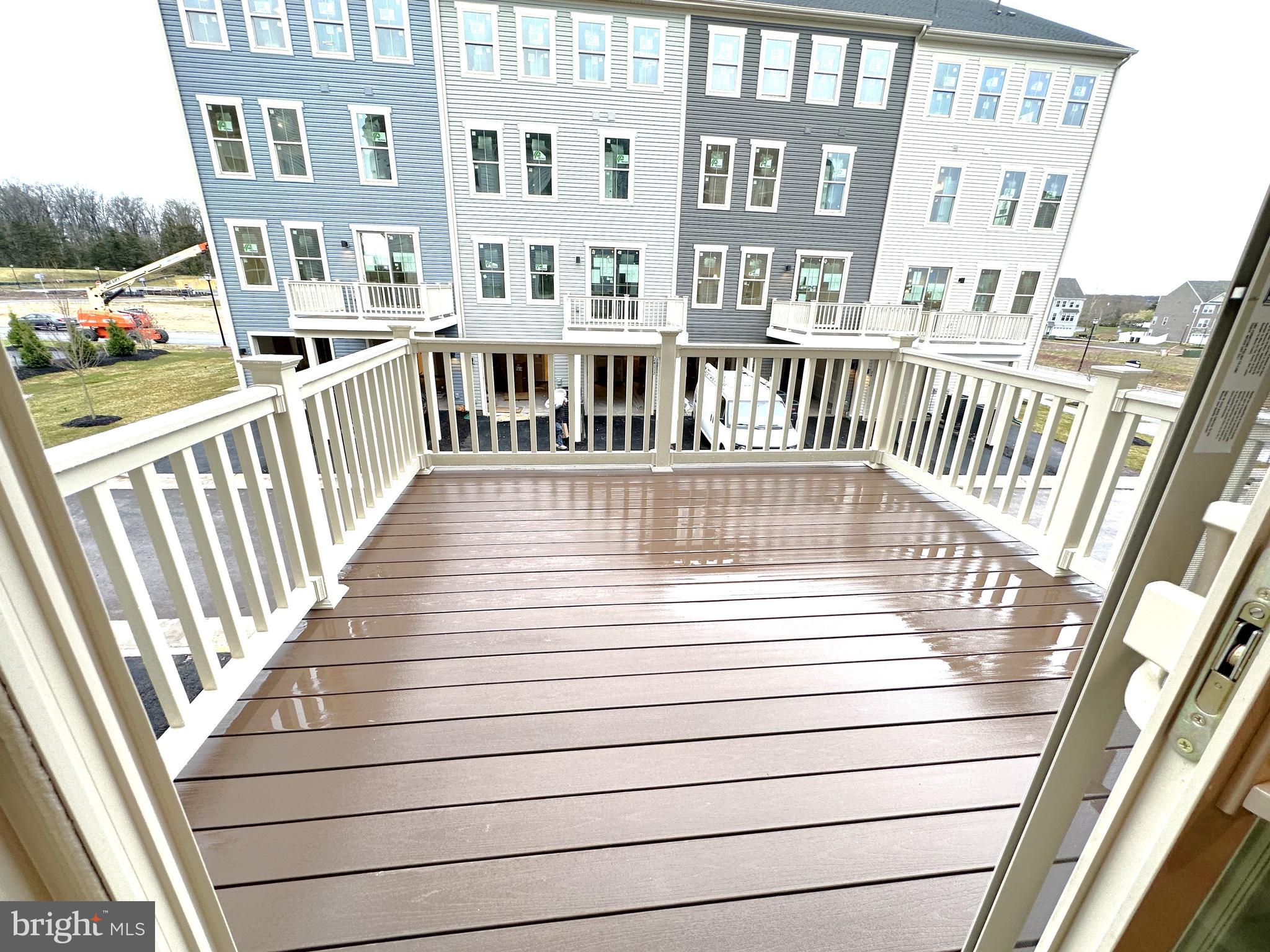 ARCOLA TOWN CENTER - Residential Lease