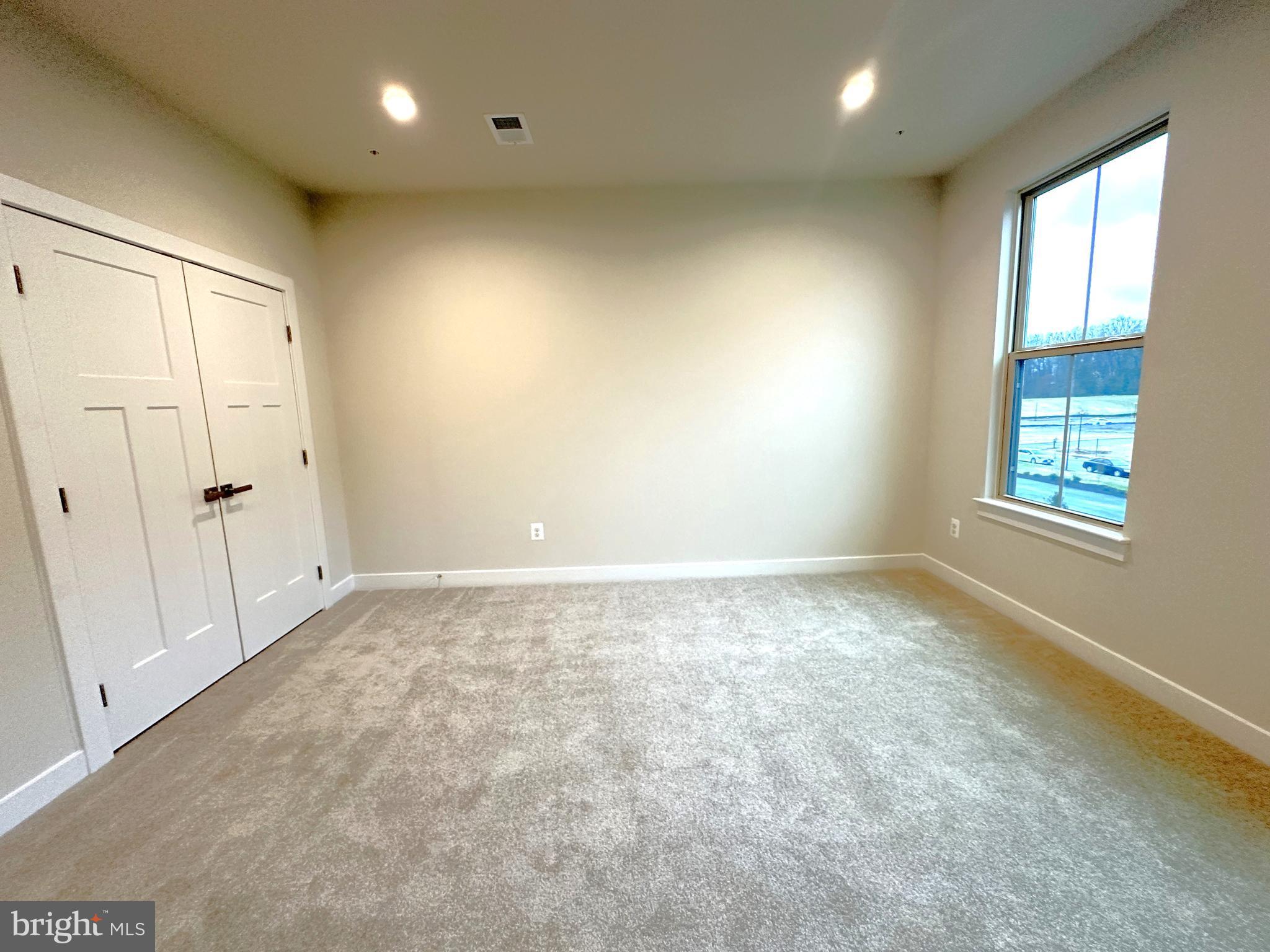 ARCOLA TOWN CENTER - Residential Lease