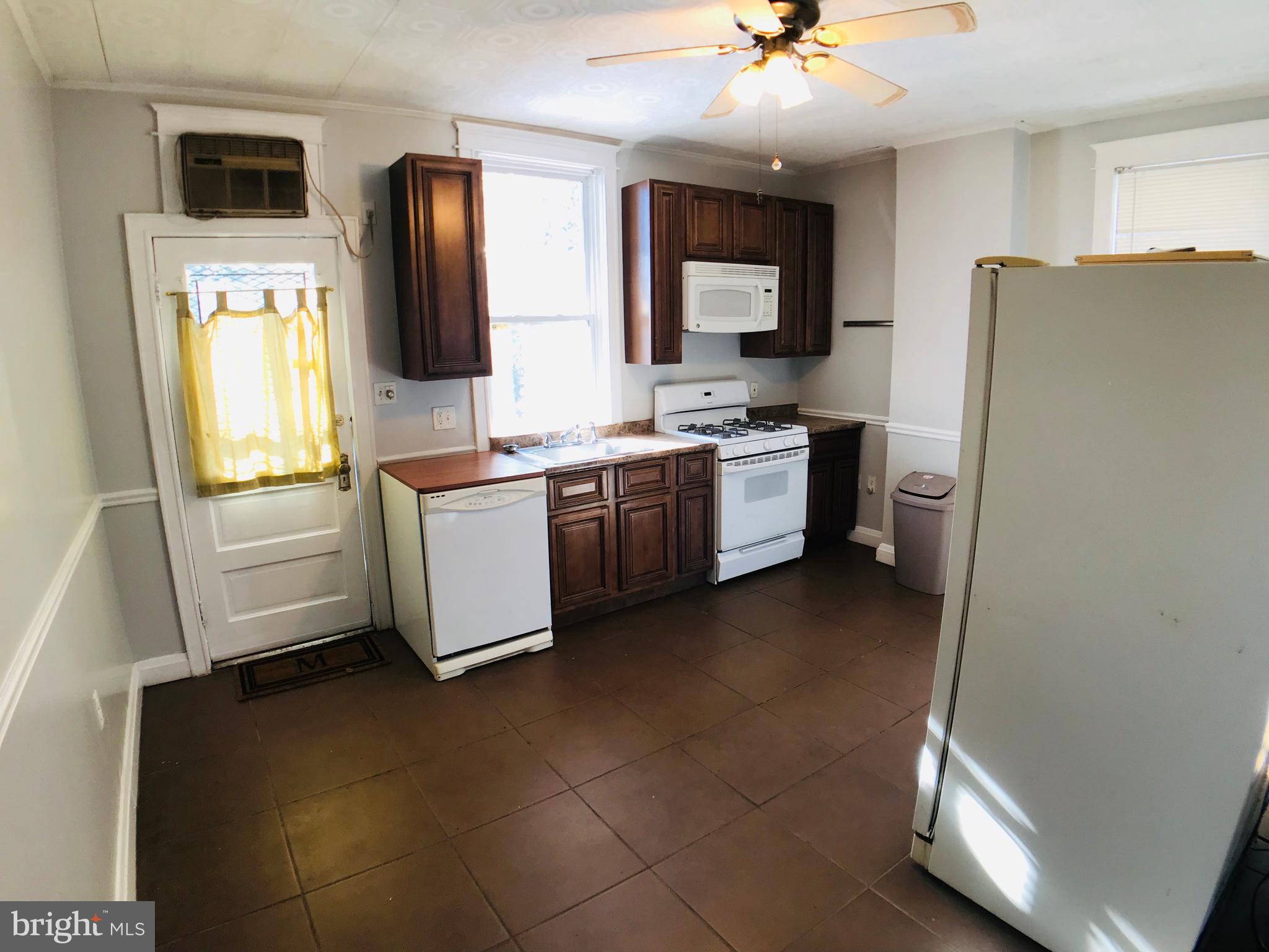 CHARLES VILLAGE - Residential