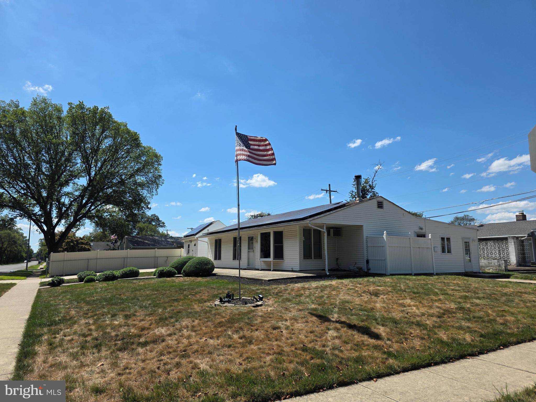 MAGNOLIA HILL - Residential