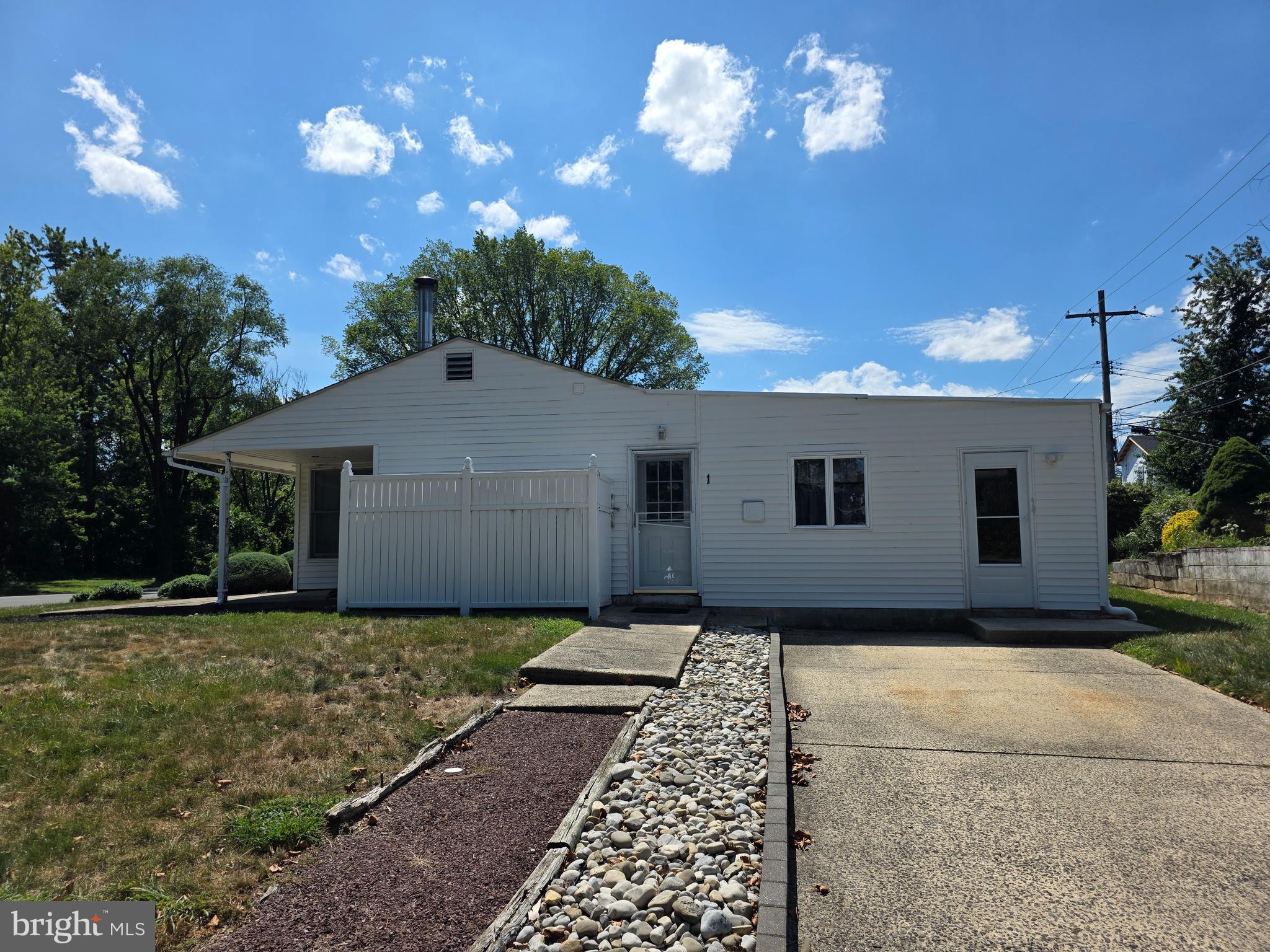 MAGNOLIA HILL - Residential