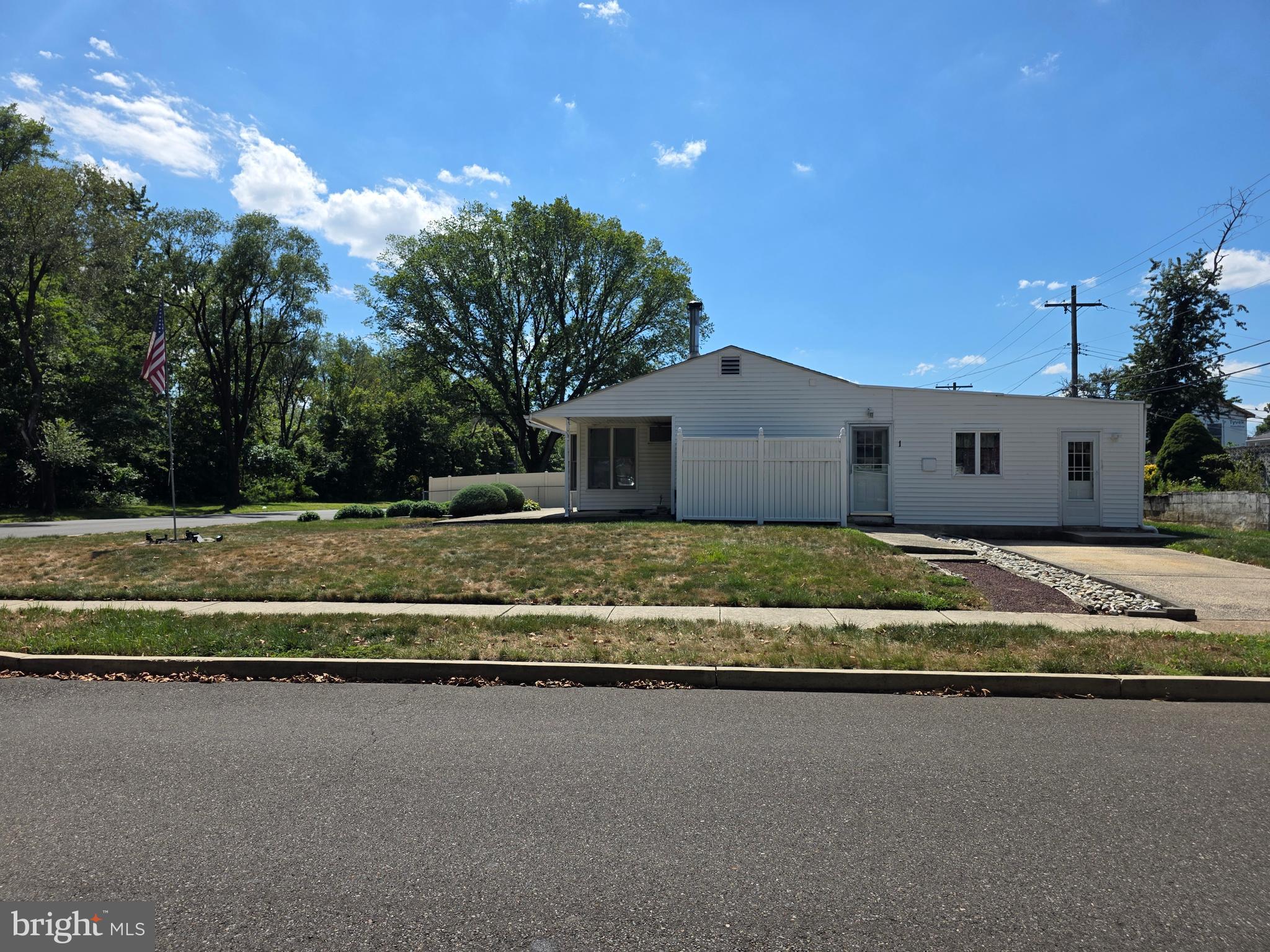 MAGNOLIA HILL - Residential