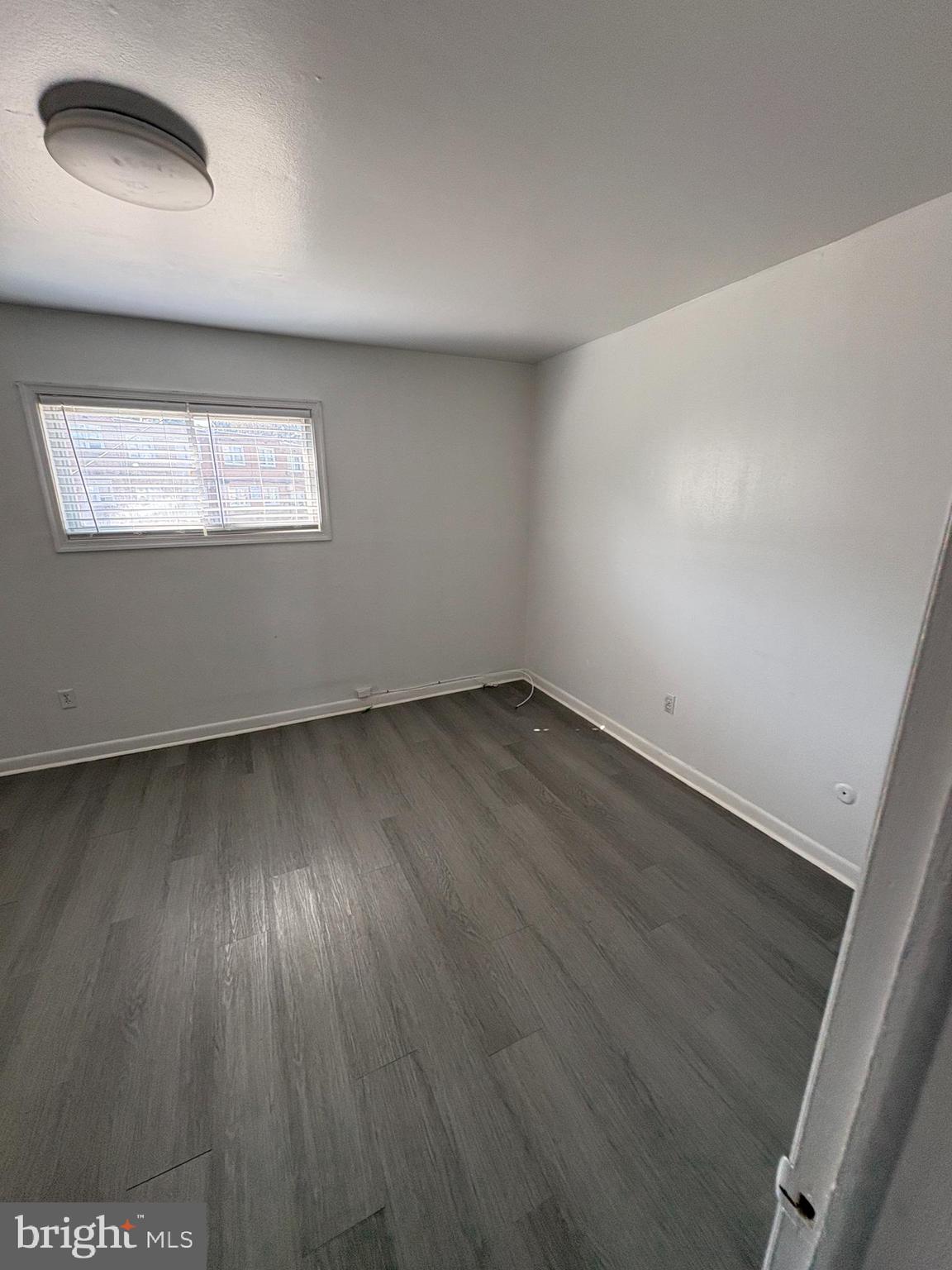 HOLMESBURG - Residential Lease