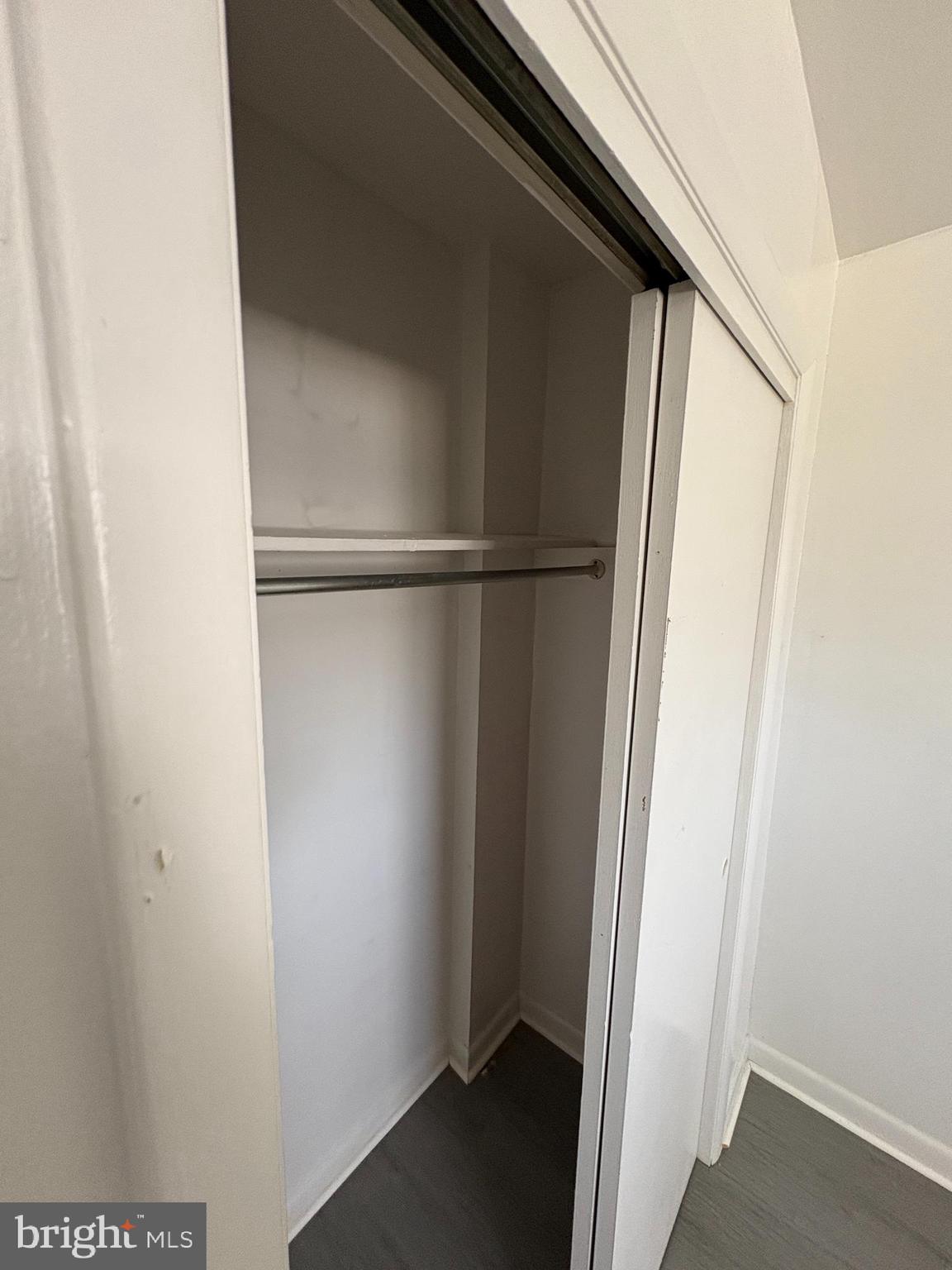 HOLMESBURG - Residential Lease