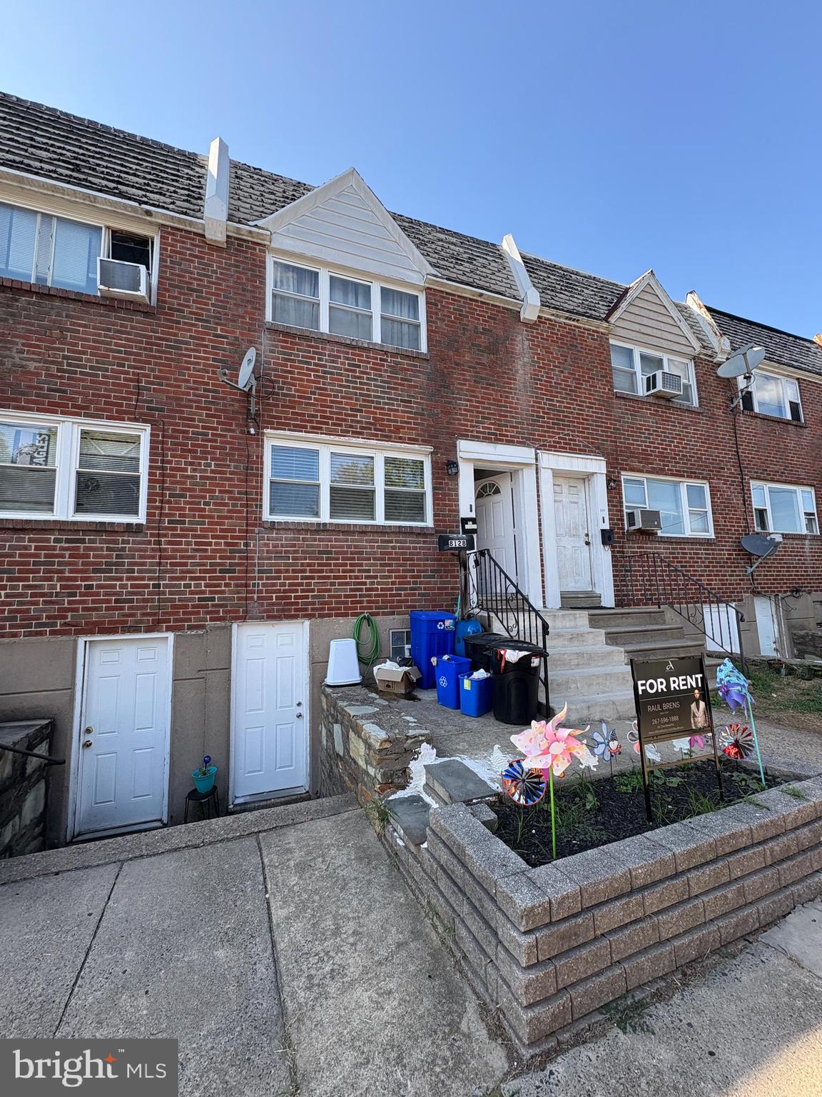 HOLMESBURG - Residential Lease