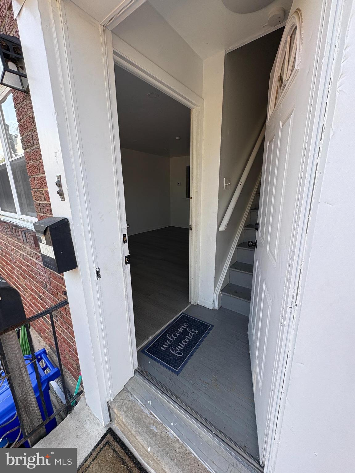 HOLMESBURG - Residential Lease