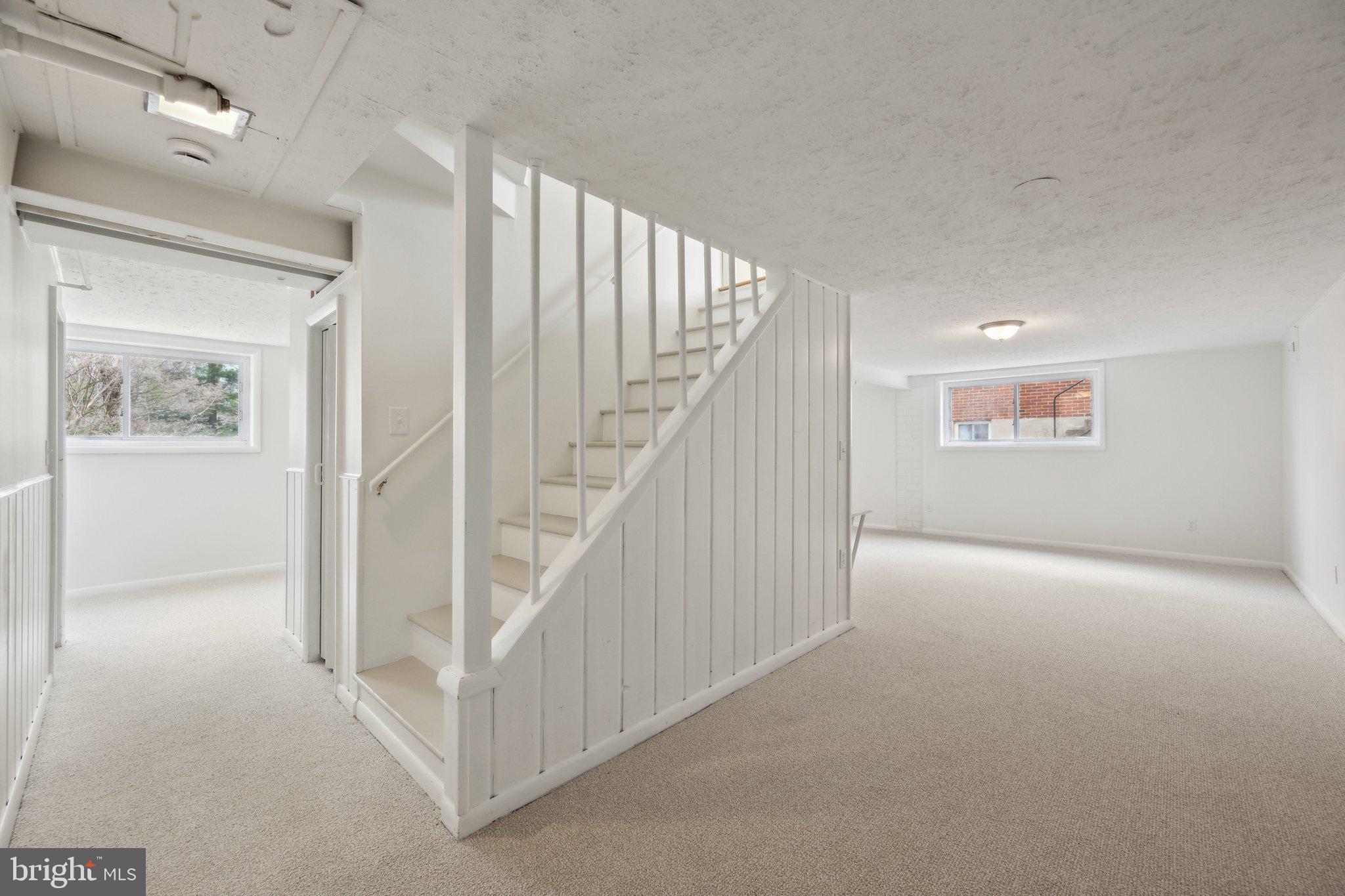 ROCK CREEK PALISADES - Residential