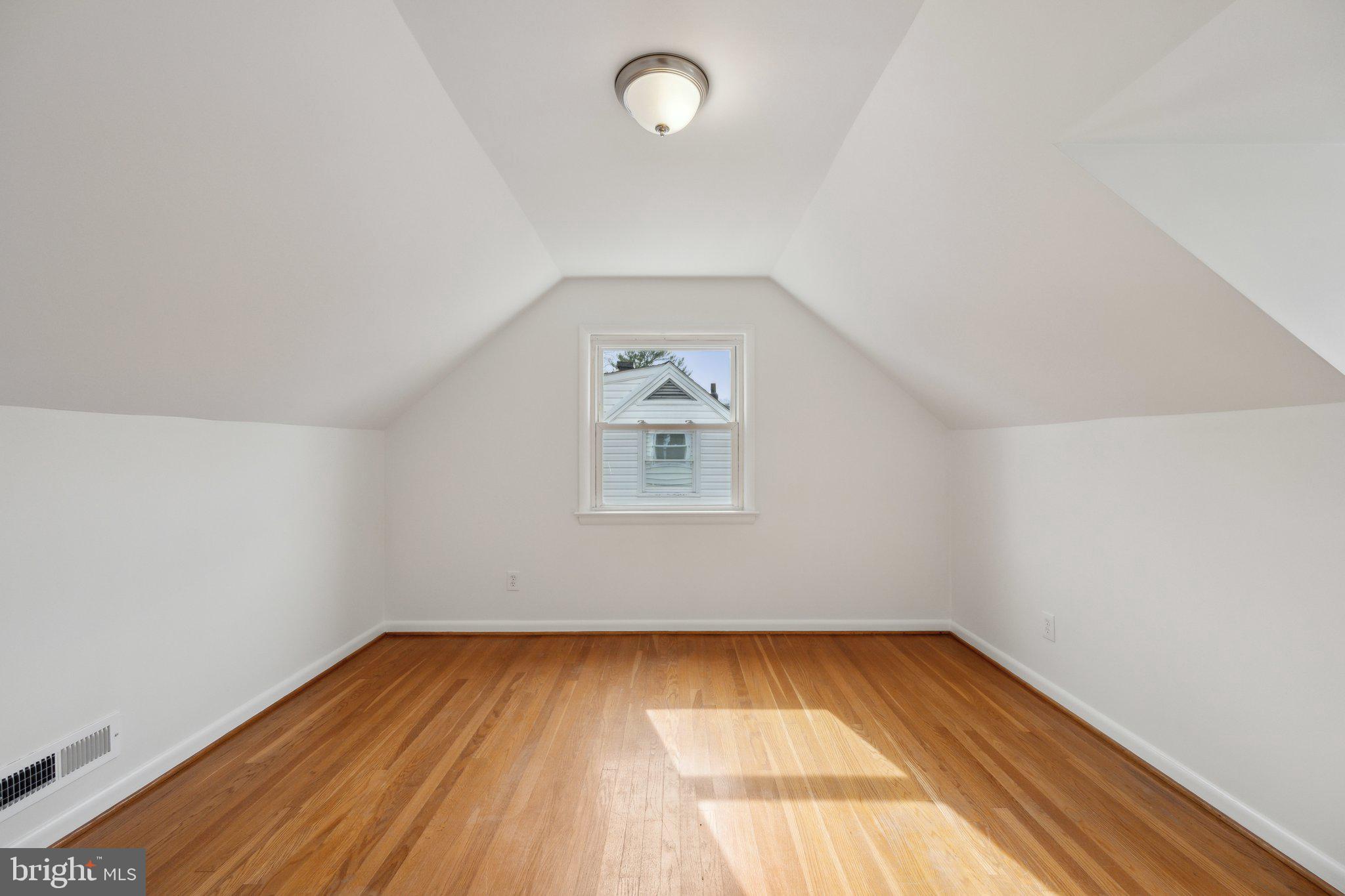 ROCK CREEK PALISADES - Residential