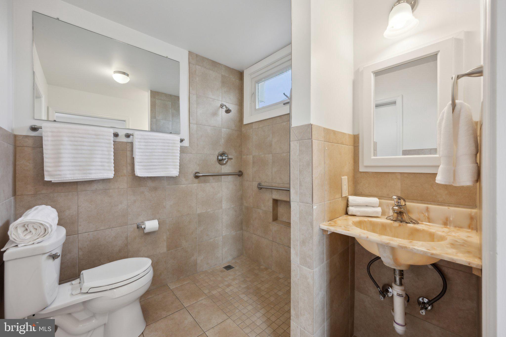 ROCK CREEK PALISADES - Residential