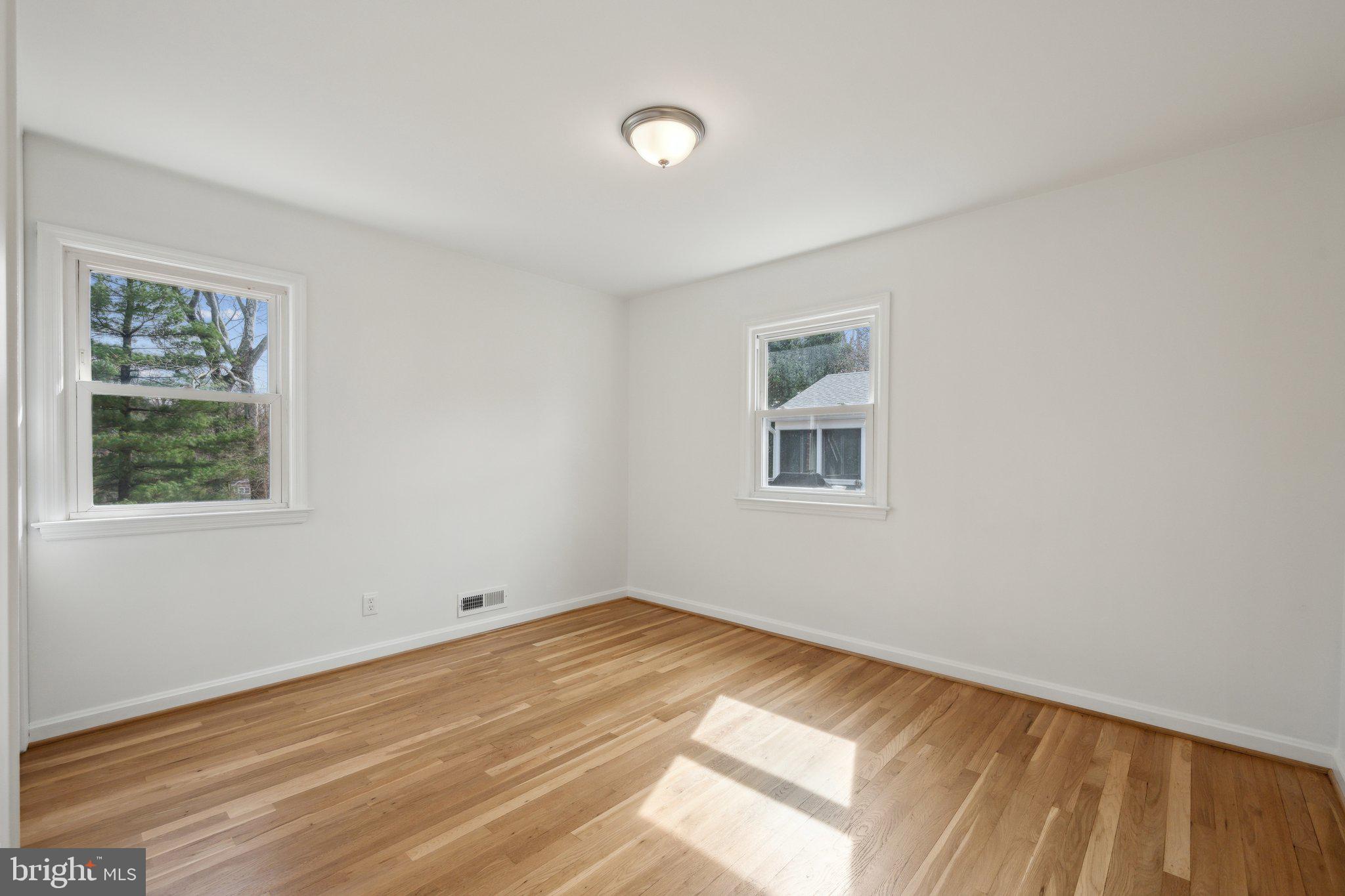 ROCK CREEK PALISADES - Residential