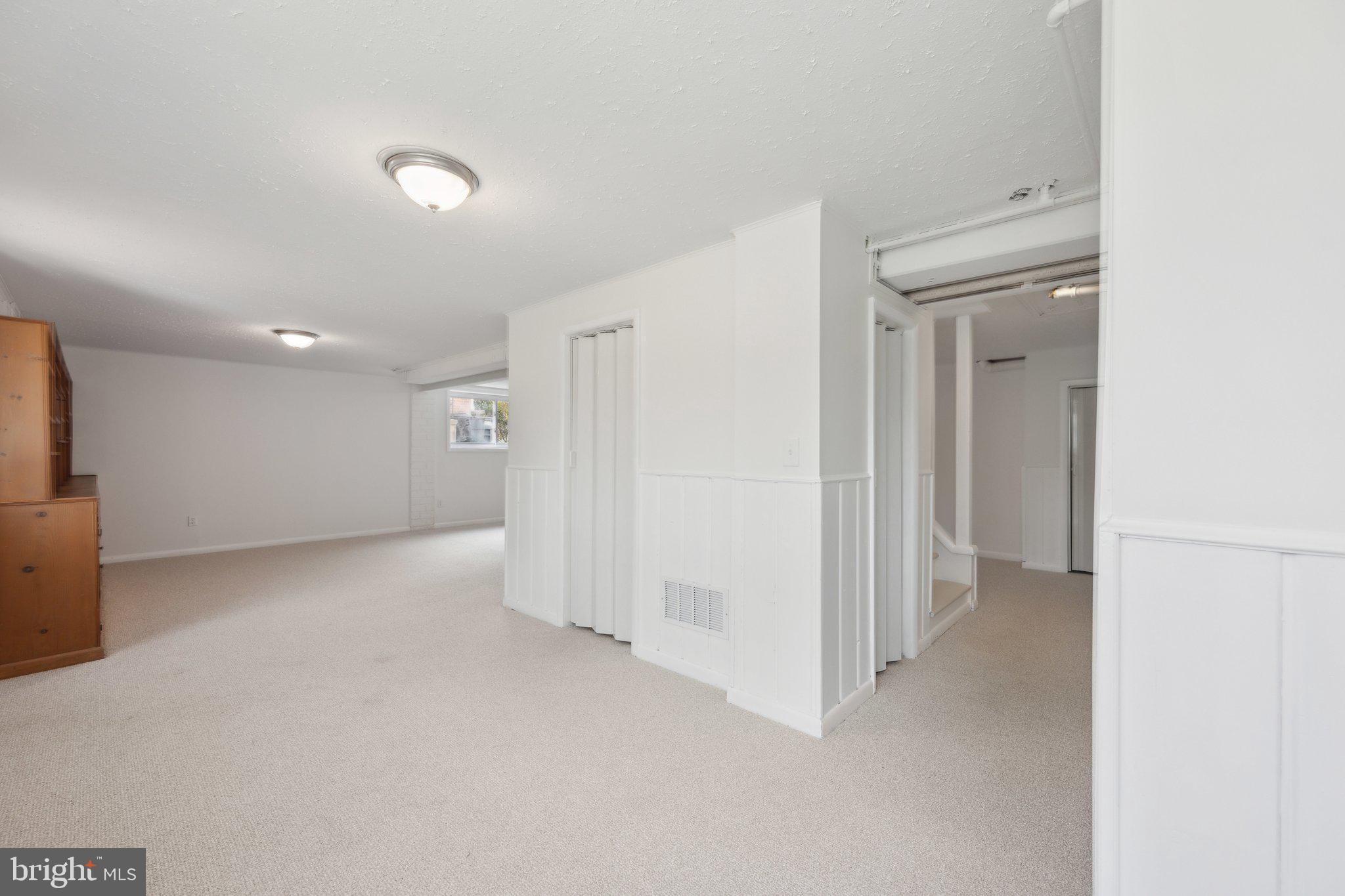 ROCK CREEK PALISADES - Residential