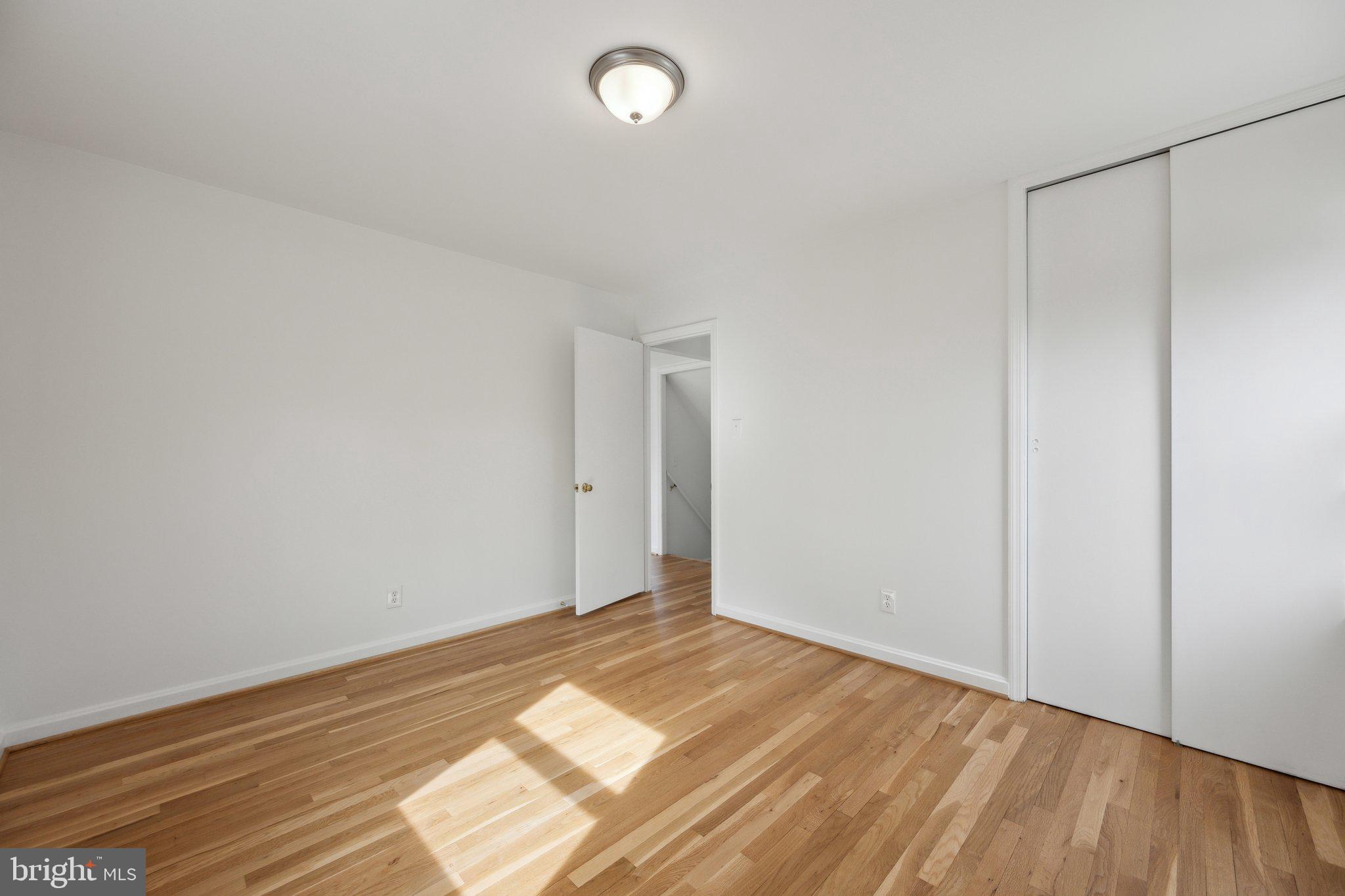 ROCK CREEK PALISADES - Residential