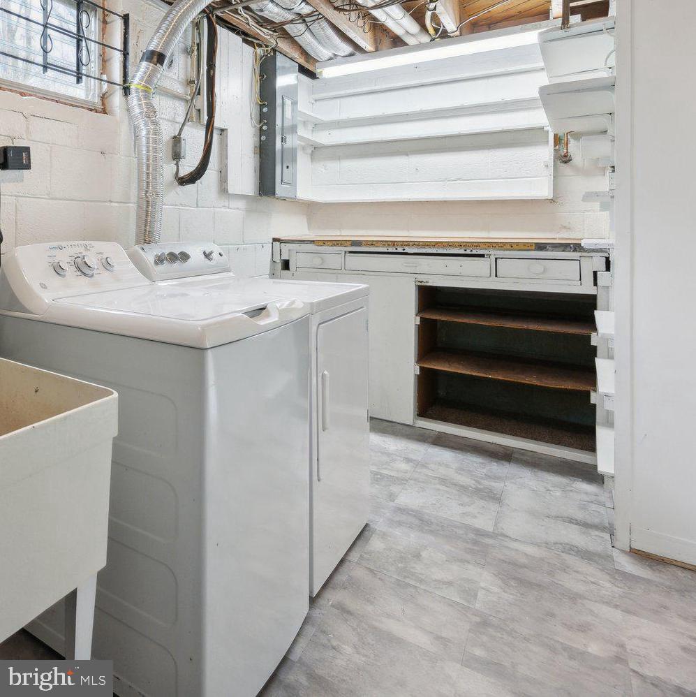 ROCK CREEK PALISADES - Residential