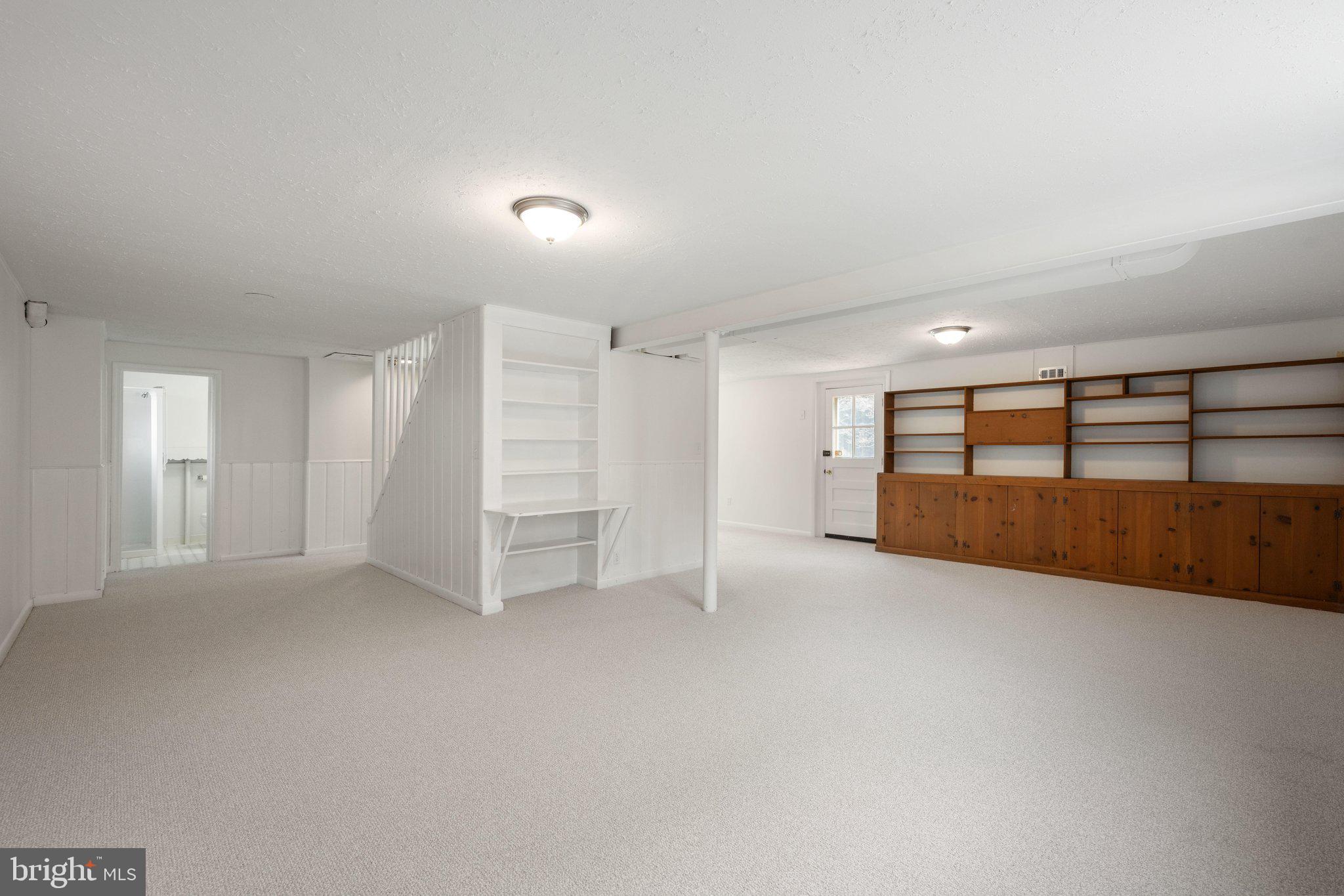 ROCK CREEK PALISADES - Residential