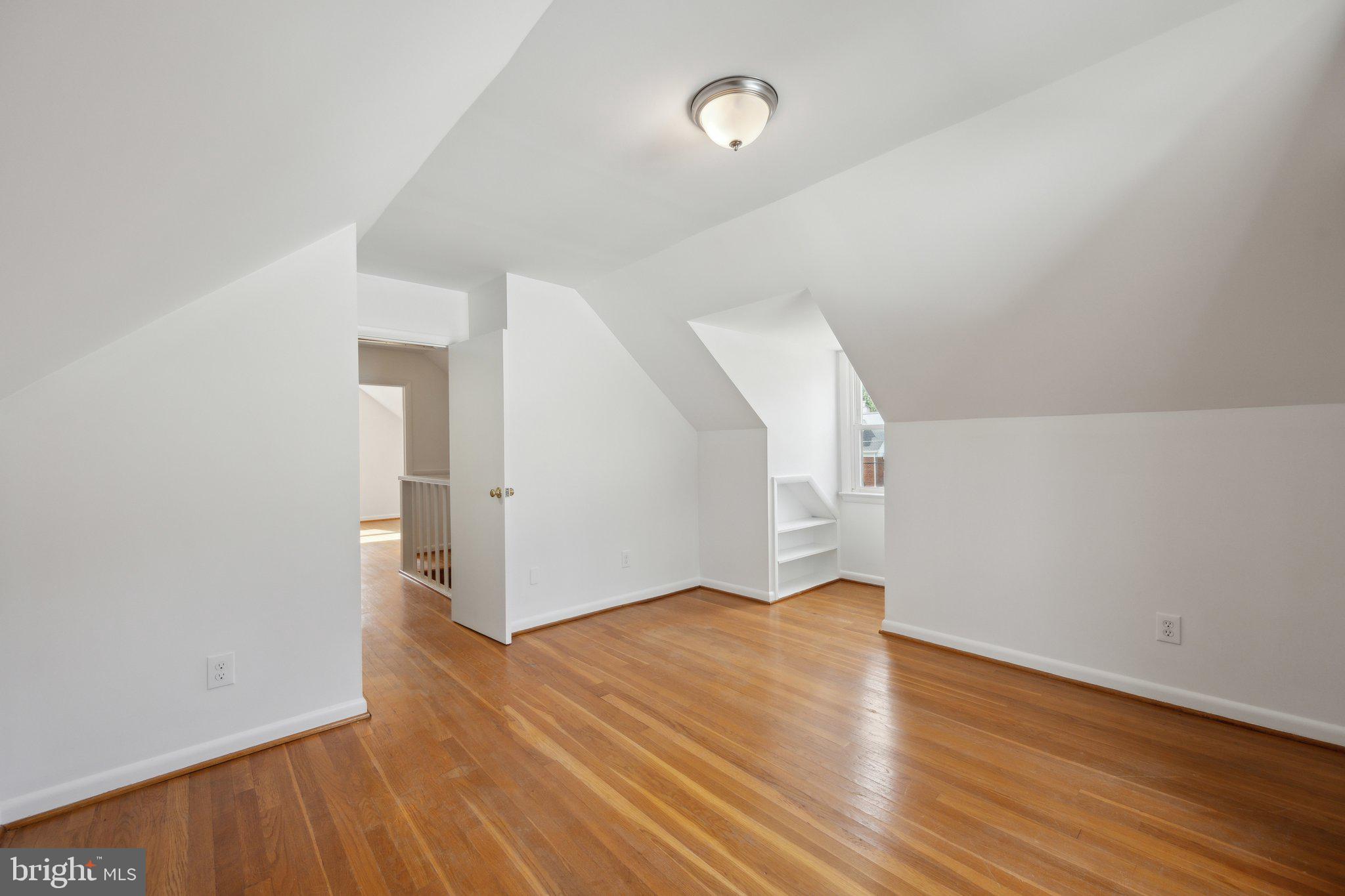 ROCK CREEK PALISADES - Residential