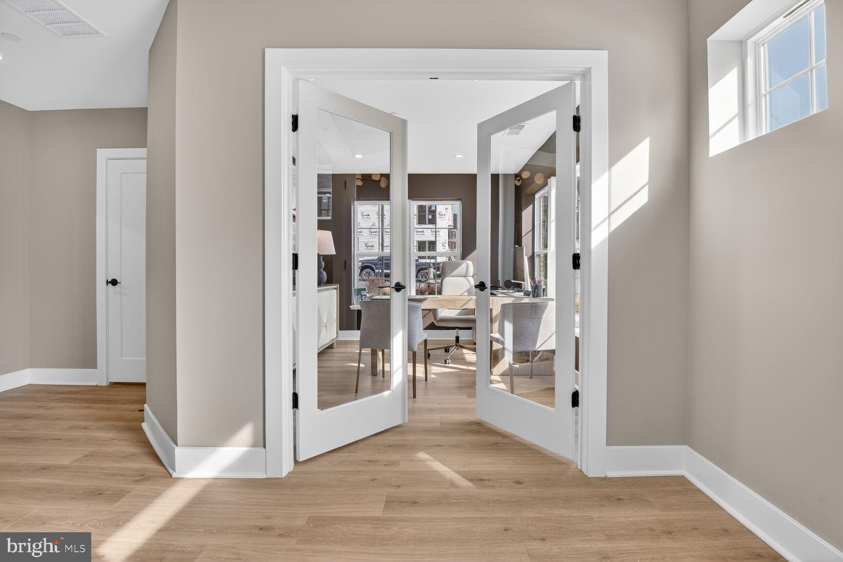 STRATHMORE VIEW - Residential