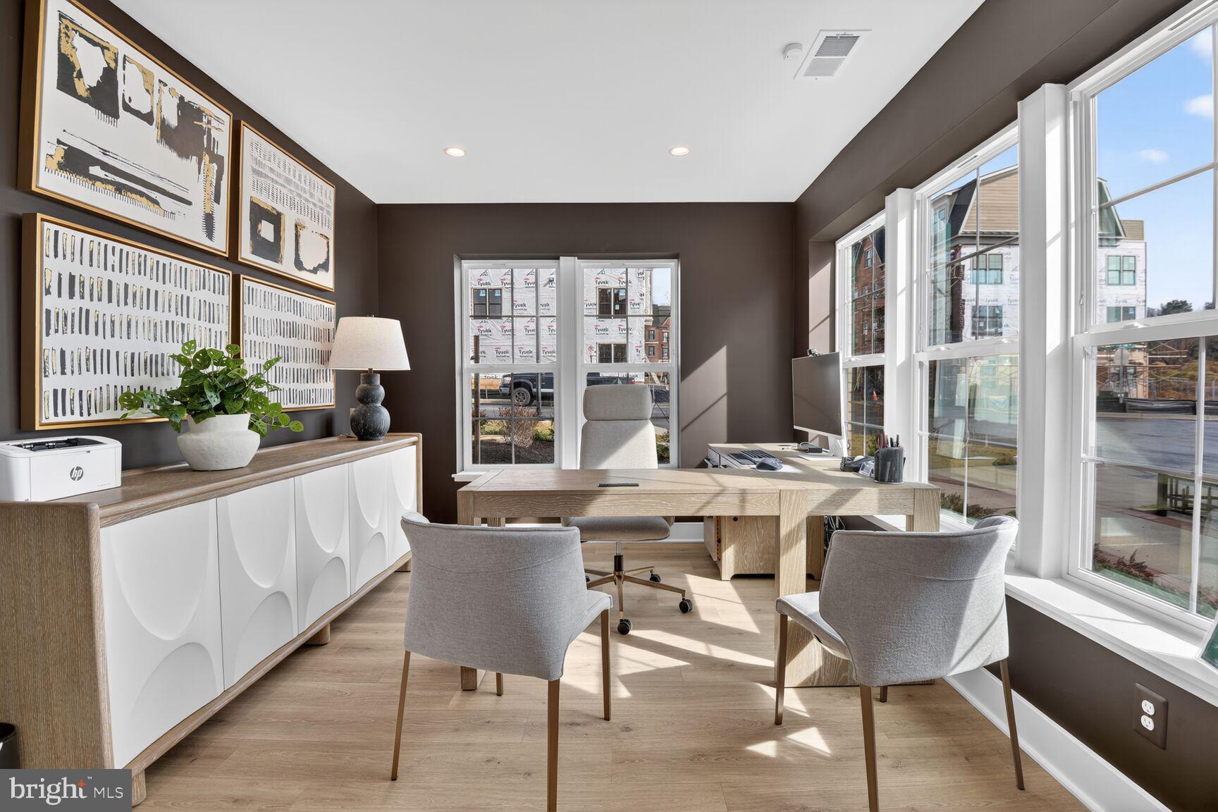 STRATHMORE VIEW - Residential