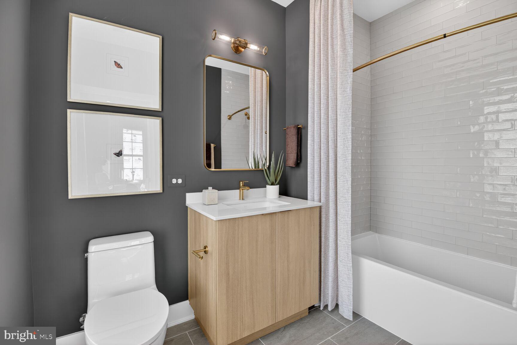 STRATHMORE VIEW - Residential