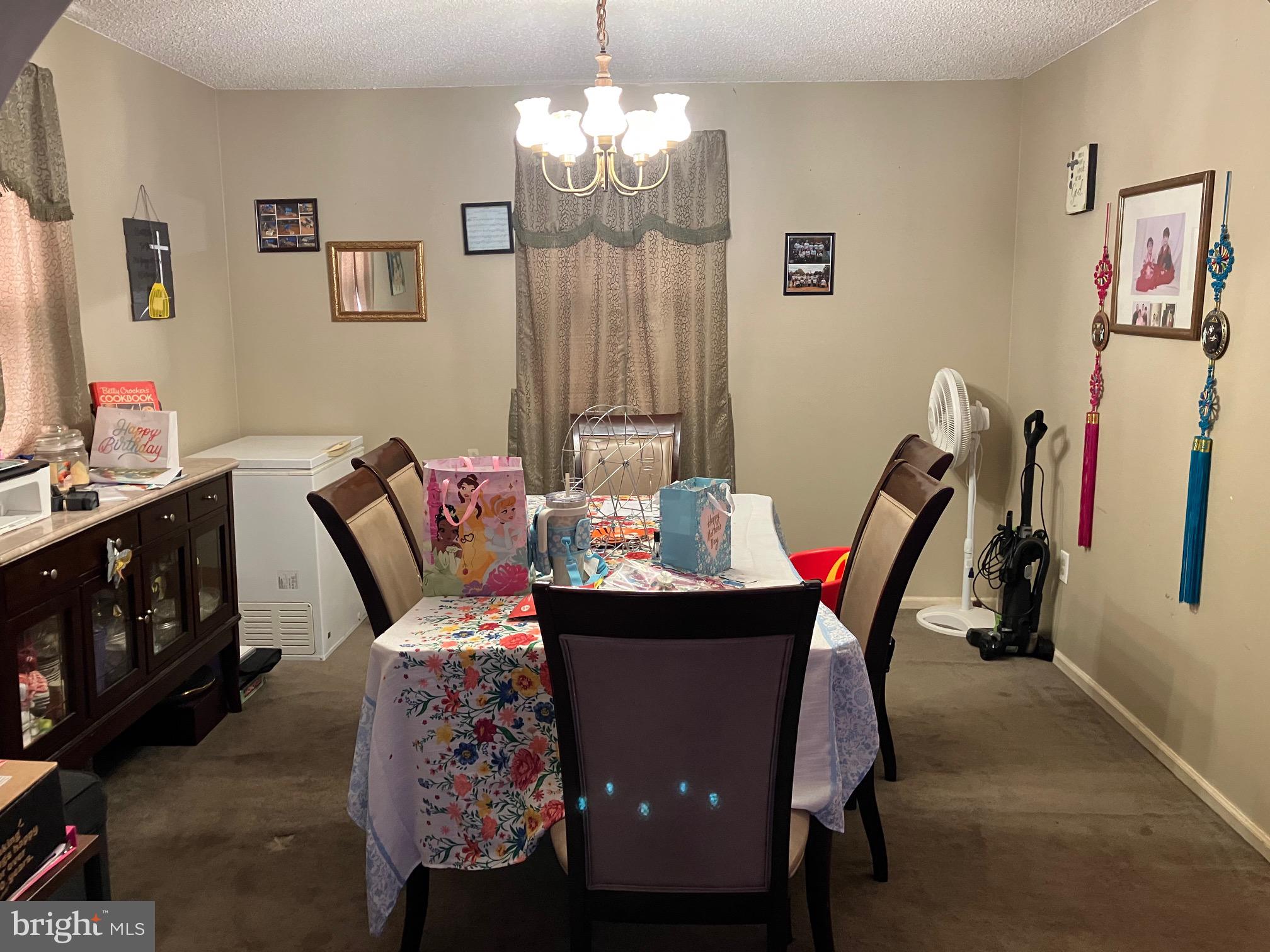 123 OAK PINES BOULEVARD