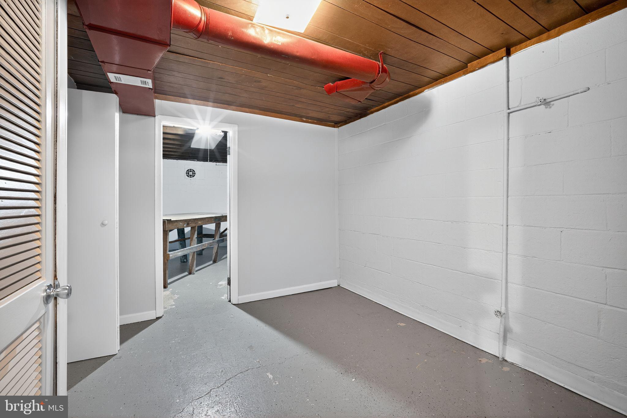 SUNNY RIDGE ESTATES - Residential Lease