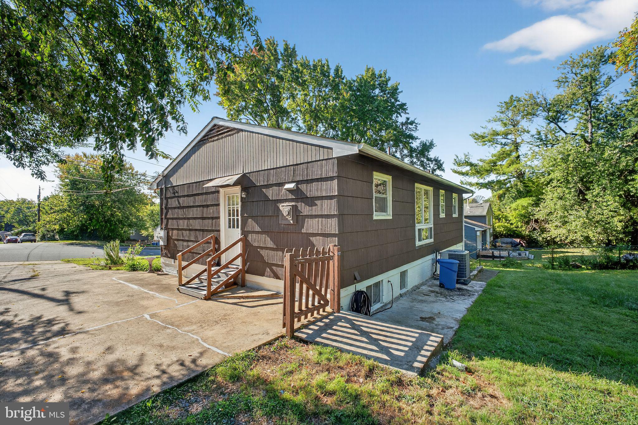 SUNNY RIDGE ESTATES - Residential Lease